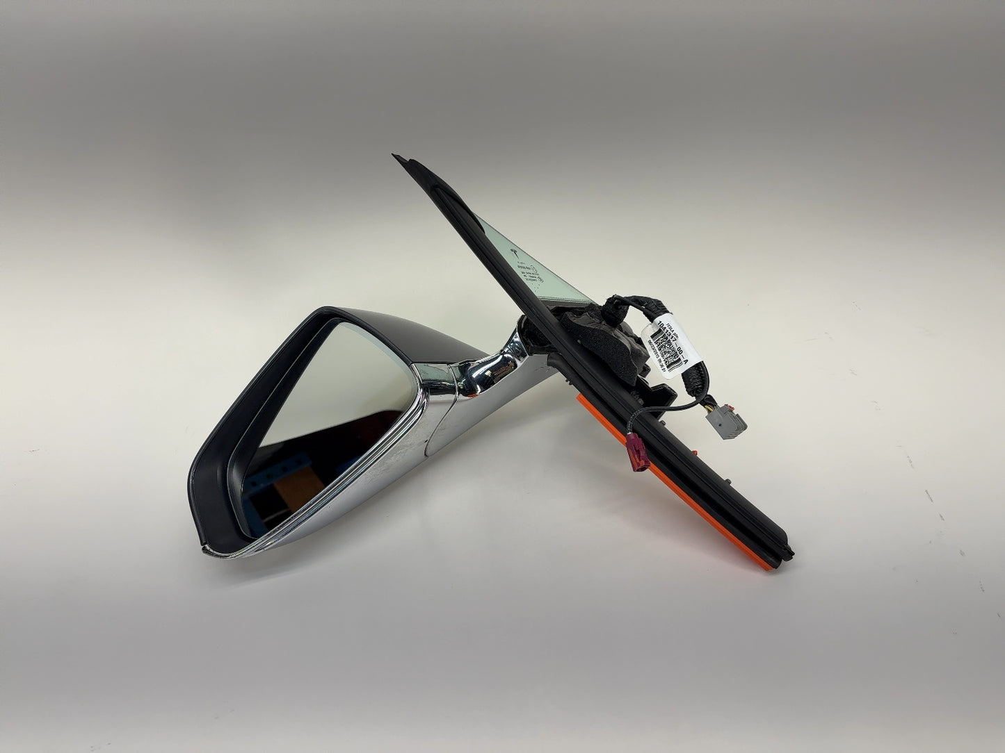 2015 Tesla Model S Front Left Door Mirror Assembly 1041317-00-A