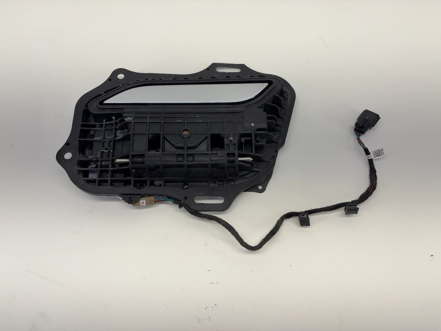 2015 Tesla Model S Rear Left Exterior Door Handle 1135722-S0-A