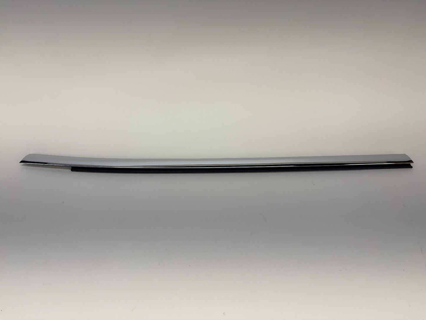 2015 Tesla Model S Rear Right Exterior Door Belt Molding 1038396-80-A