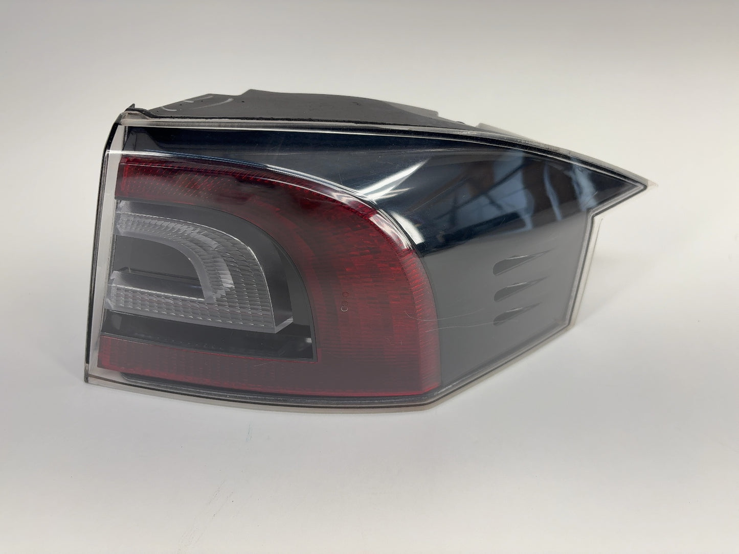 2015 Tesla Model S Right Tail Lamp 6005919-00-D