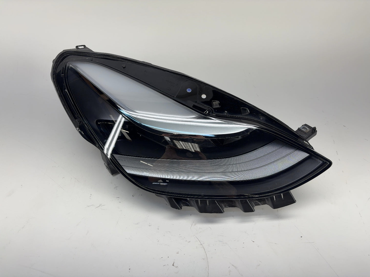 2024-2025 Tesla Model Y Global Headlamp Right 1514953-00-E