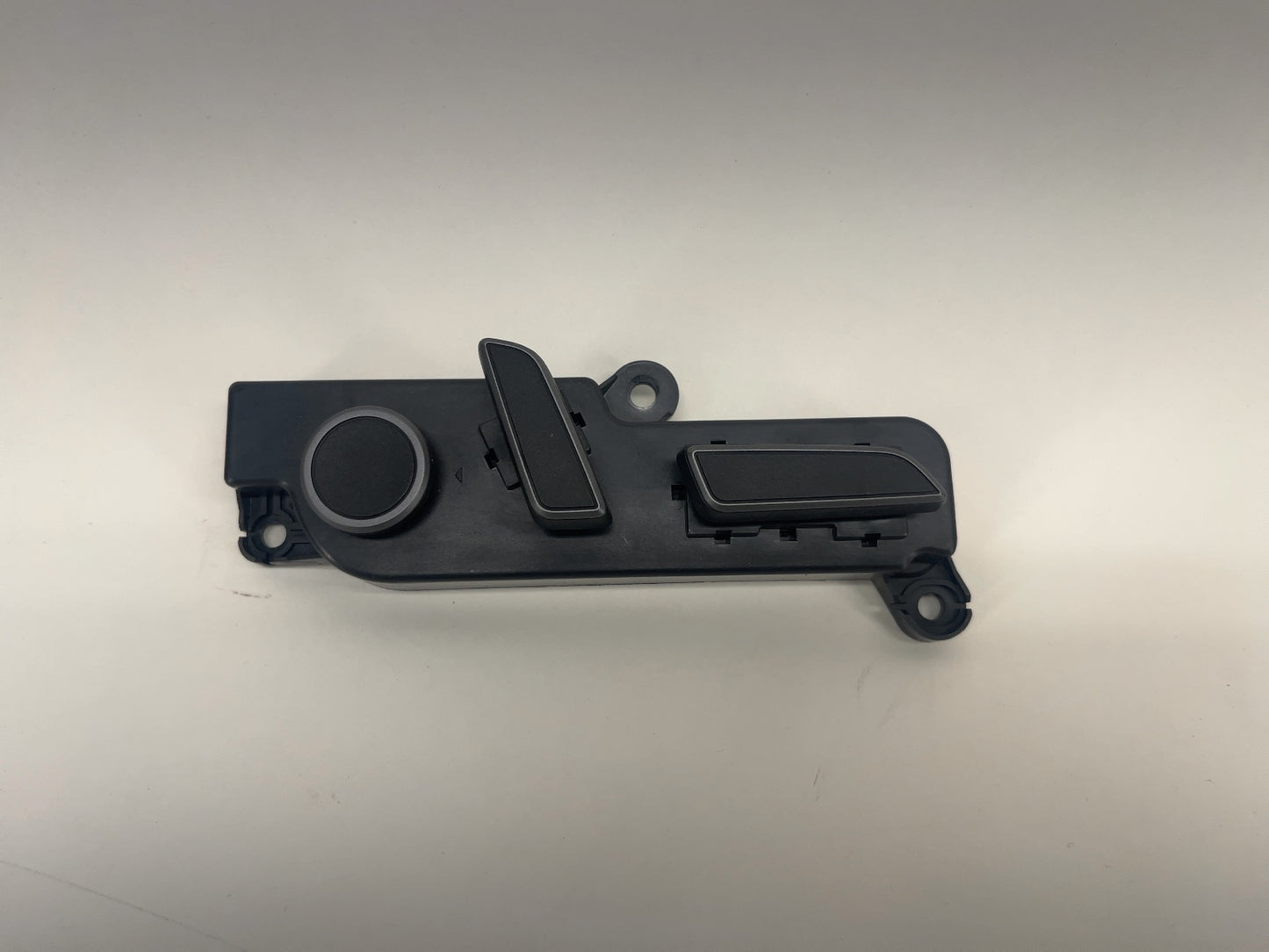 2021 Tesla Model Y Front Right Seat Switch Controls 1551855-01-A