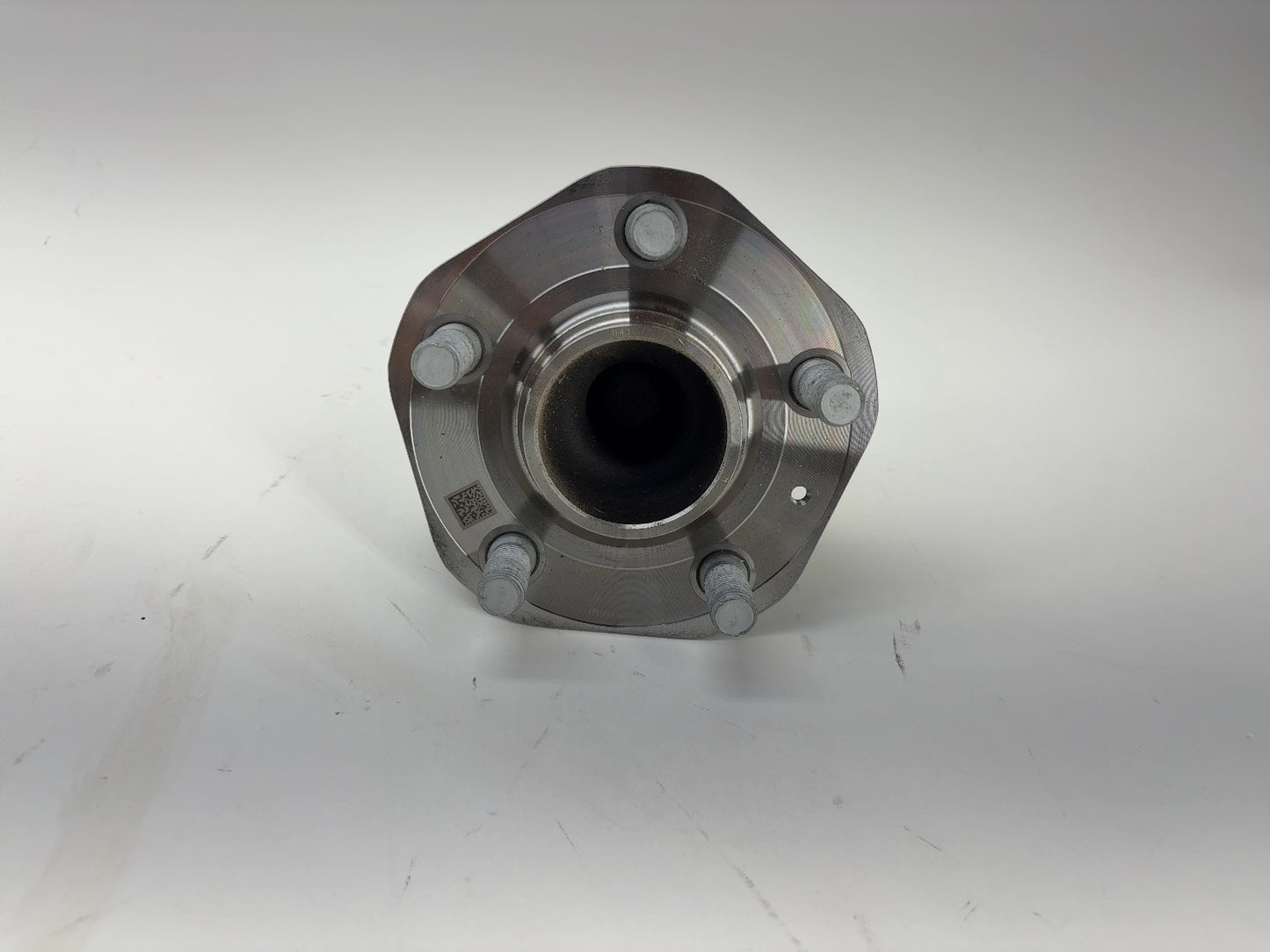 2025 Tesla Model 3 Highland Front Non Driven Hub 1044122-00-E