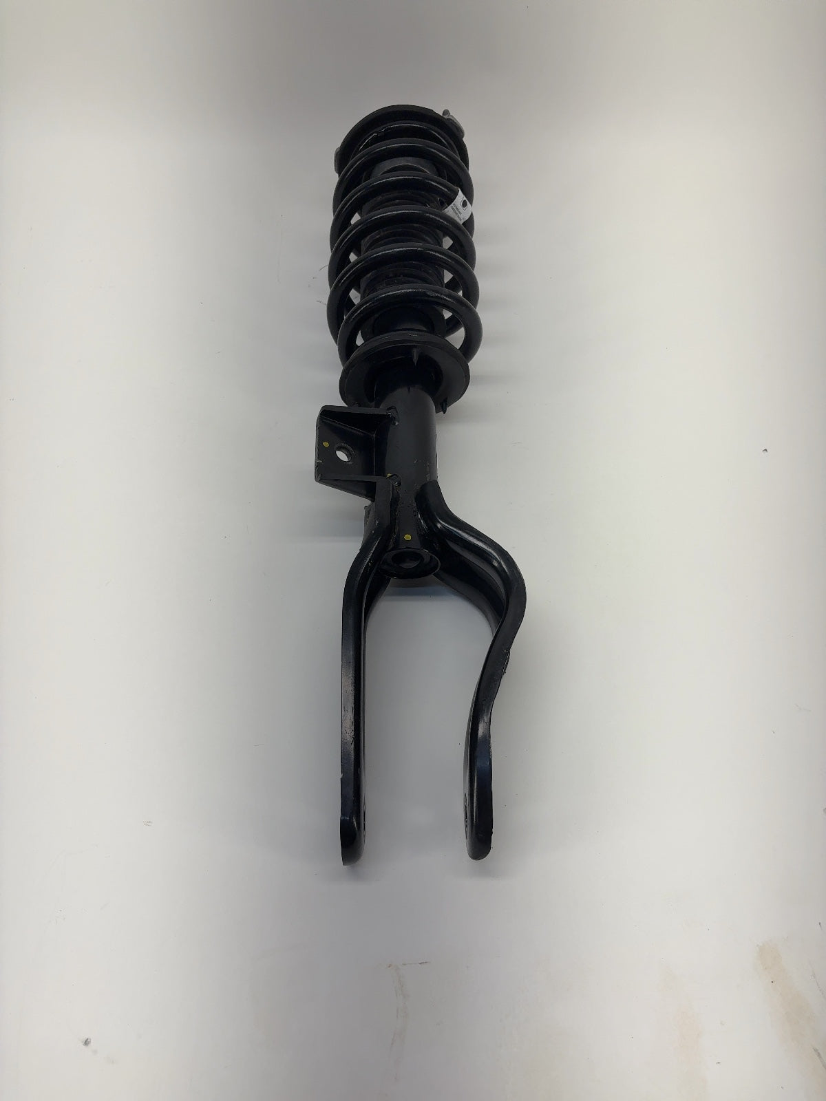 2026 Tesla Model Y Juniper Front Damper Dual Motor Right 2188368