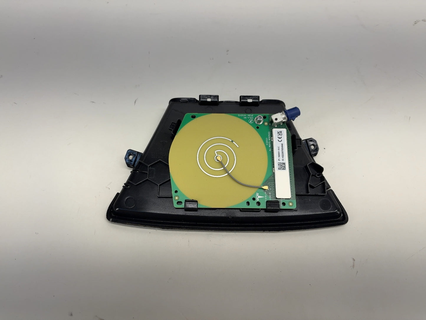 2025 Tesla Model 3 Highland Gnss Antenna 1920001-10-C