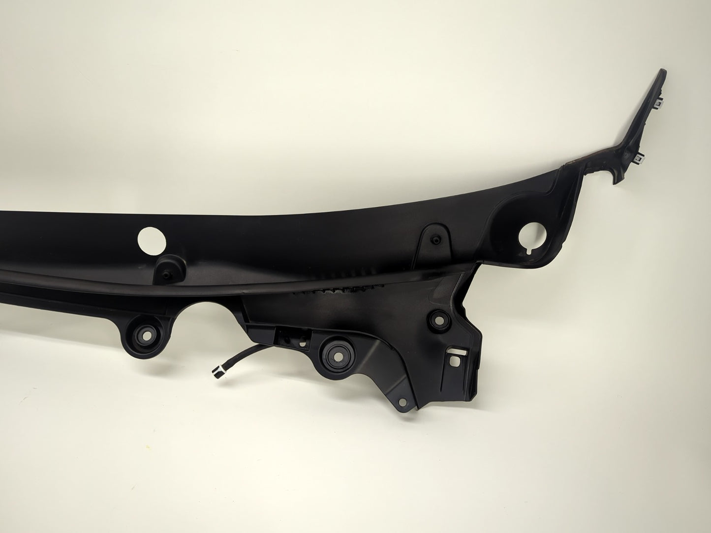 2024-2025 Tesla Model 3 Highland Windshield Cowl Screen 1712493-01-E
