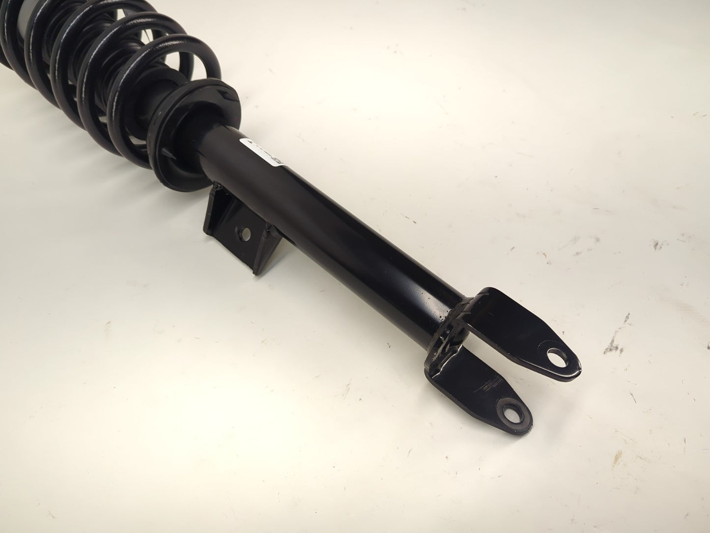 2025 Tesla Model 3 Highland Front Right Strut Absorber 1344365-01-B