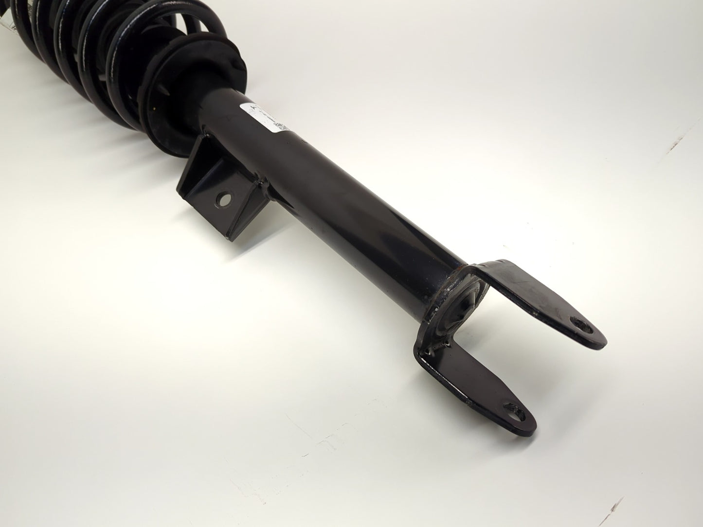 2022-2023 Tesla Model 3 Front Right Strut Absorber 1044369-01-F