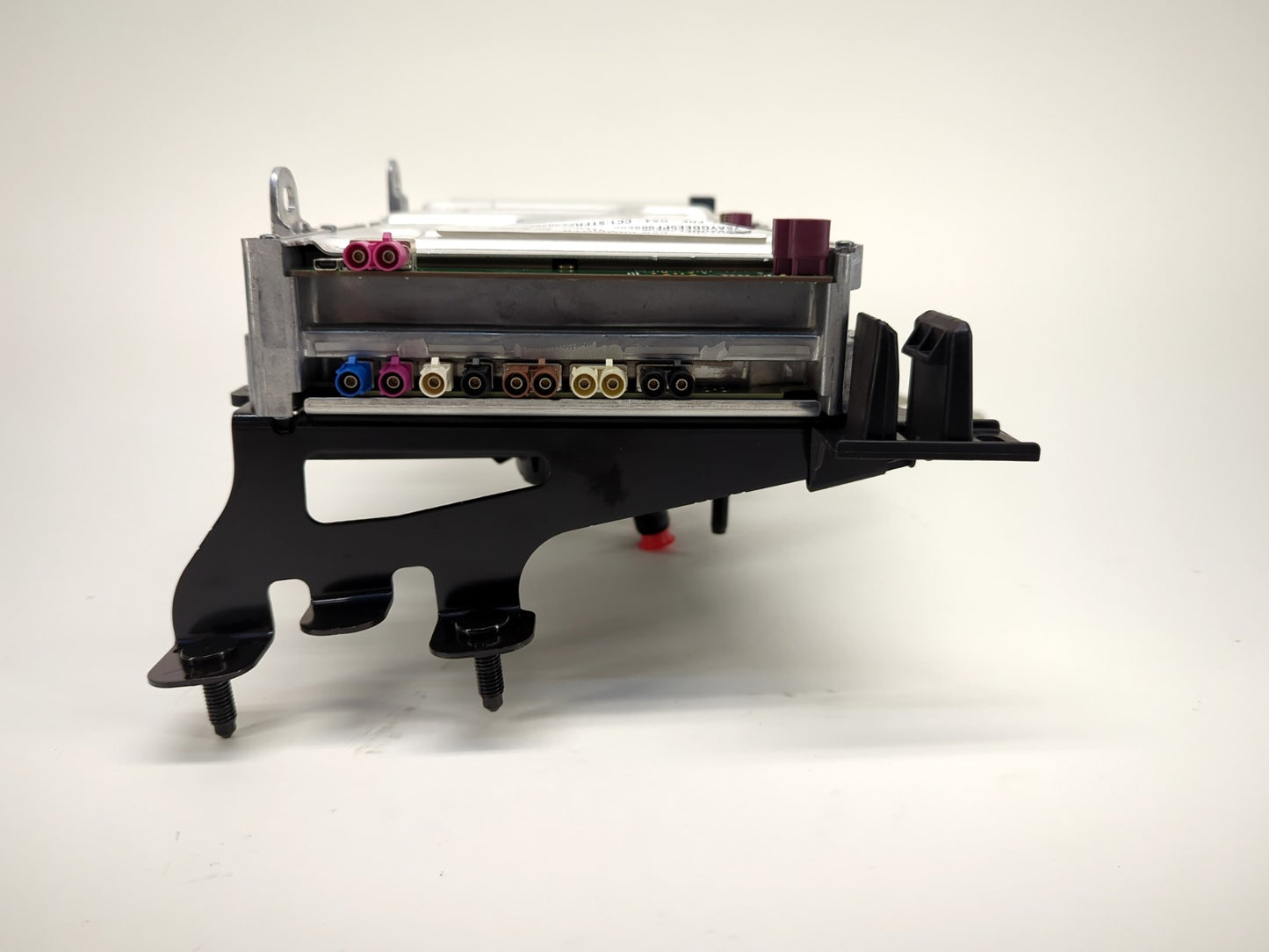 2021-2023 Tesla Model Y ICE Computer 1684435-00-G