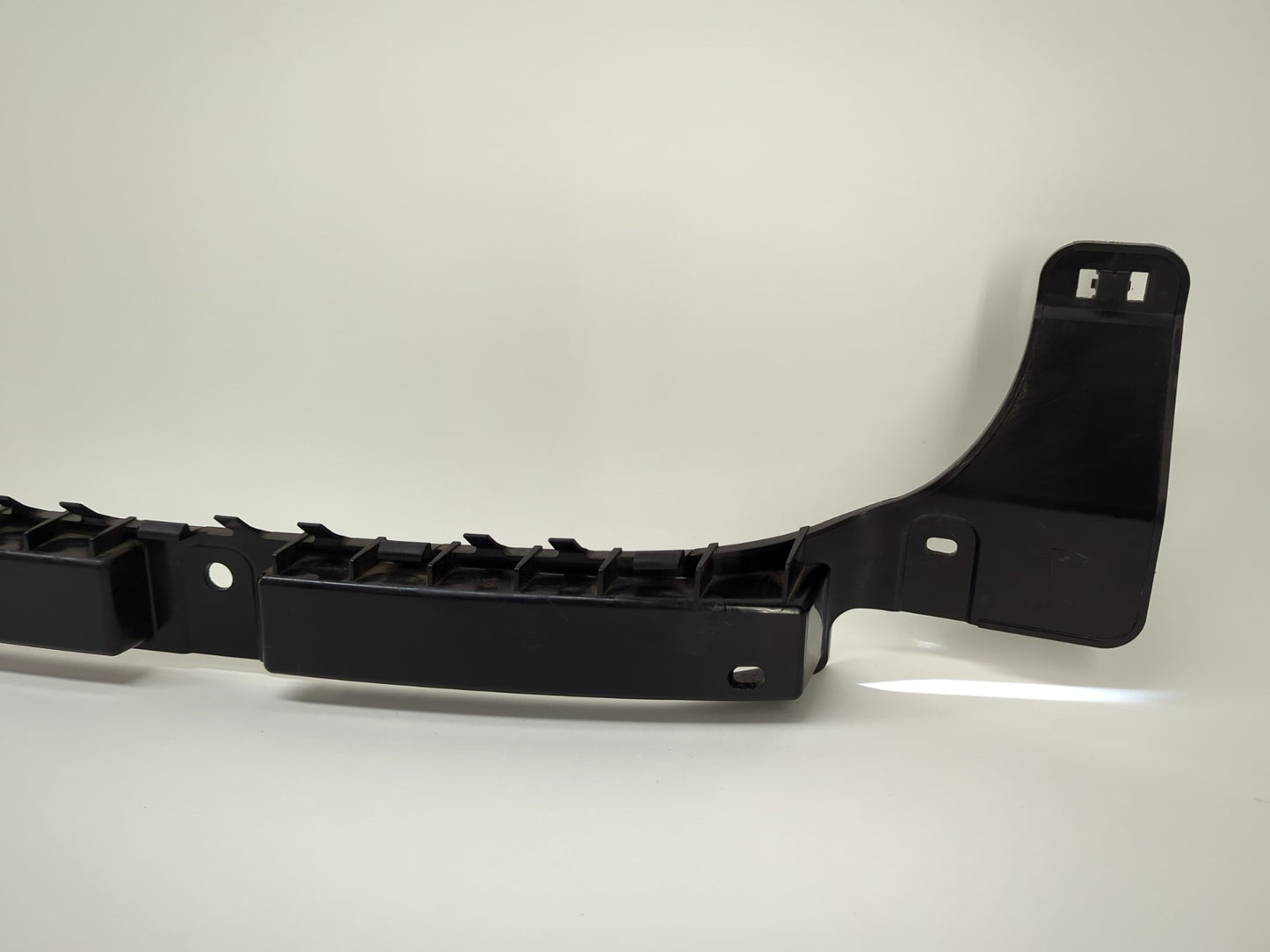 2021-2023 Tesla Model 3 Bracket Rear Center 1121191-00-E