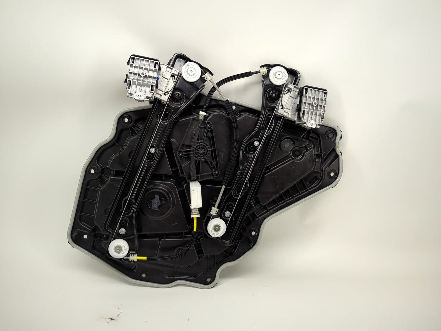 2025 Tesla Model Y Rear Left Door Window Regulator 1526802-00-F