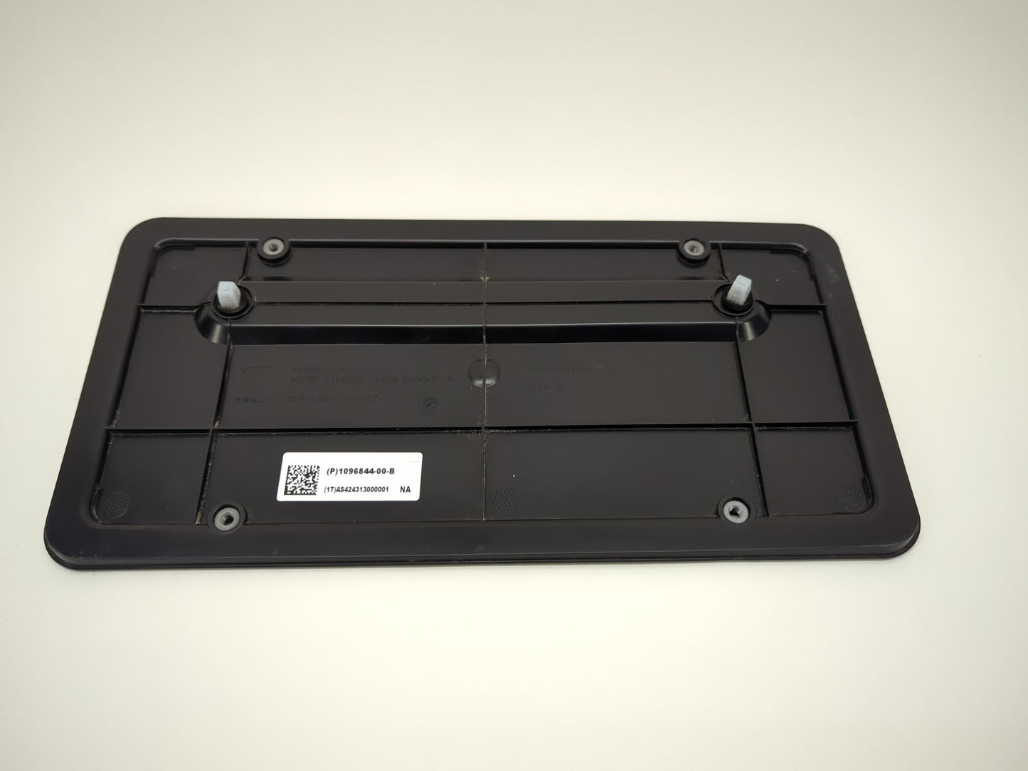 2025 Tesla Model Y Rear License Plate Bracket 1096844-00-B