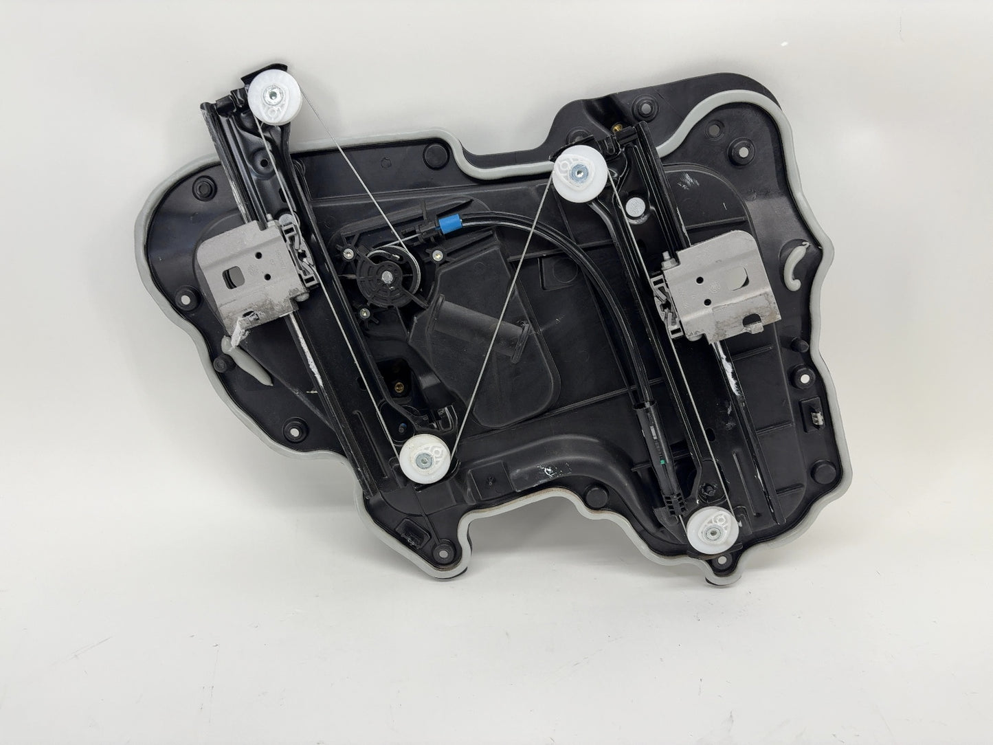 2021 Tesla Model 3 Rear Right Window Regulator 1096623-00-K
