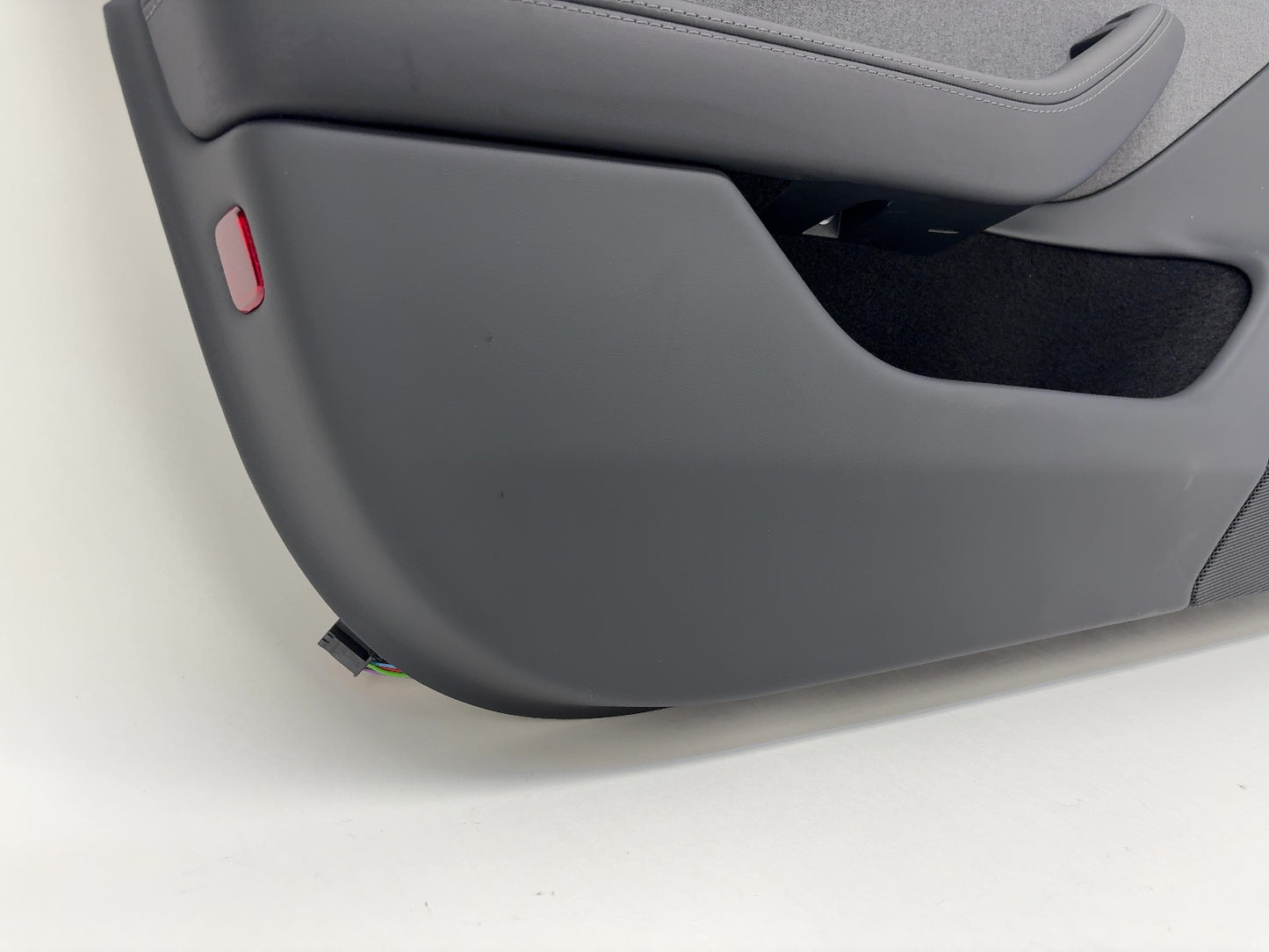 2025 Tesla Model 3 Highland Front Left Door Panel 1983171-25-E