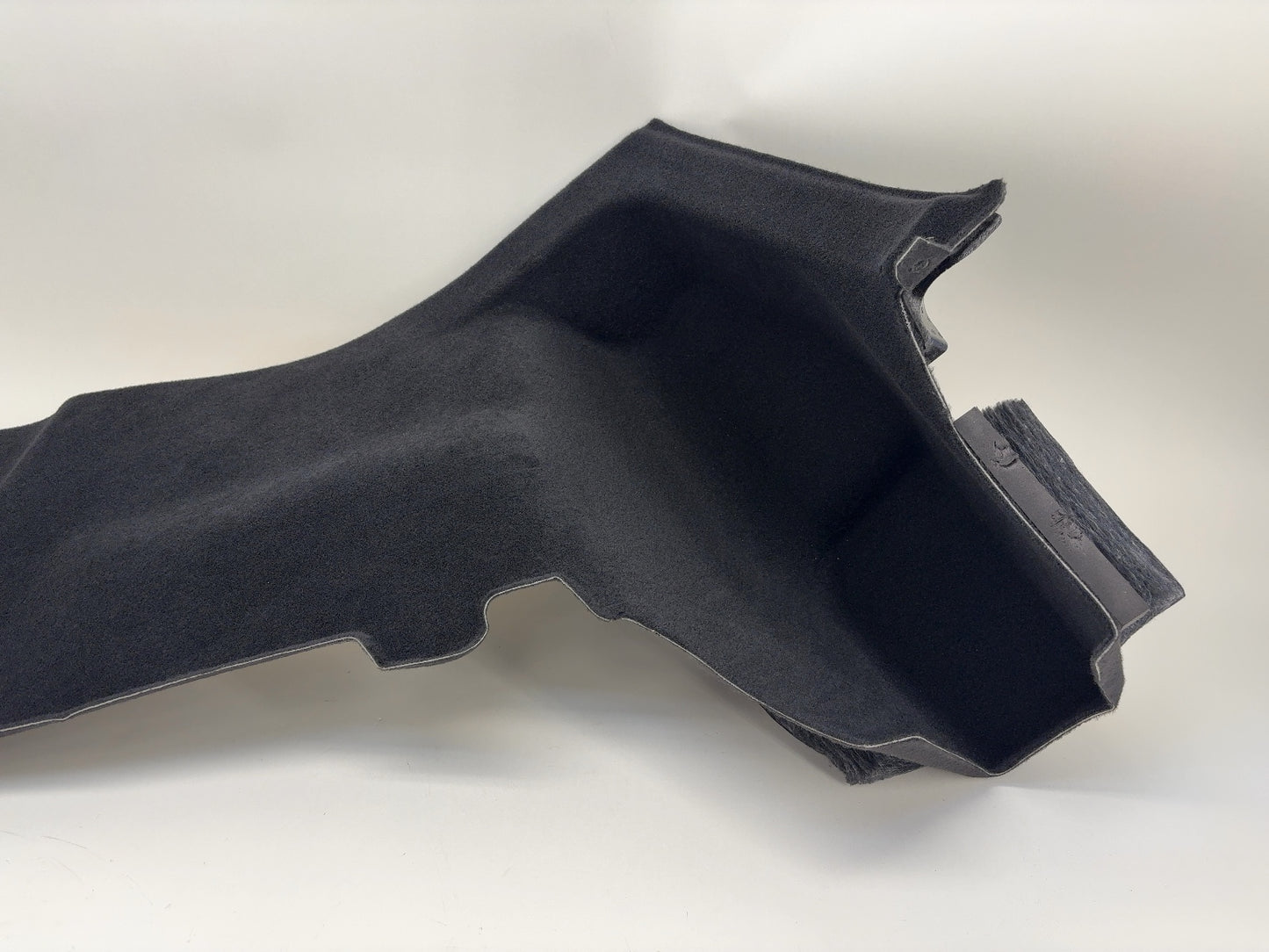 2025 Tesla Model Y Trunk Side Trim Right 1670642-01-C