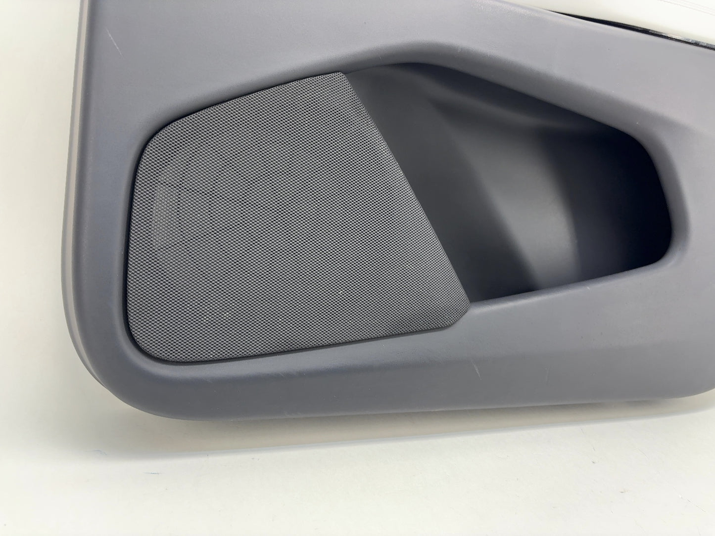 2018 Tesla Model X Front Right Door Panel White 1055483-18-M