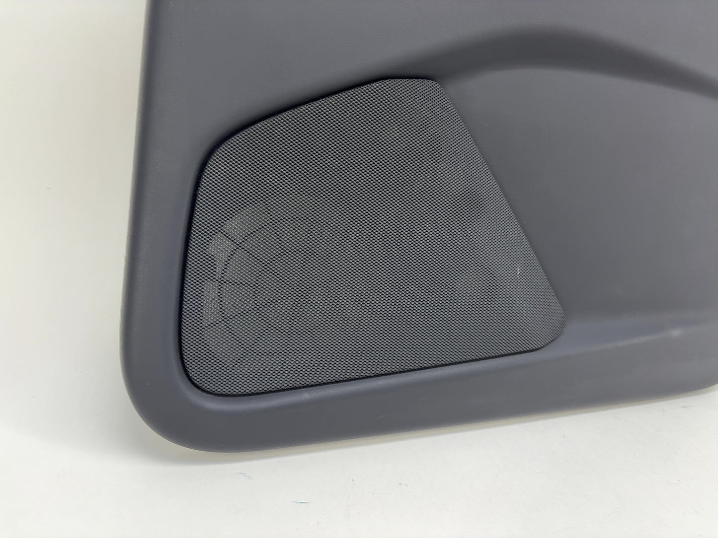 2018 Tesla Model X Rear Right Door Panel White 1058004-18-K