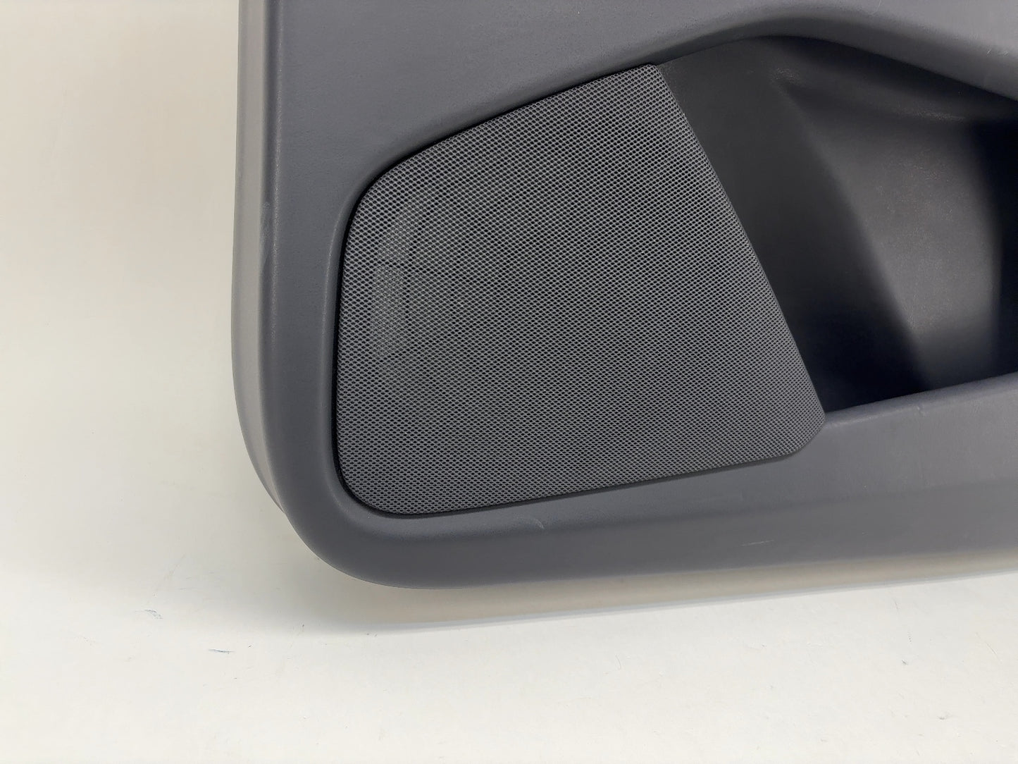 2018 Tesla Model X Front Right Door Panel Black 1055483-21-L