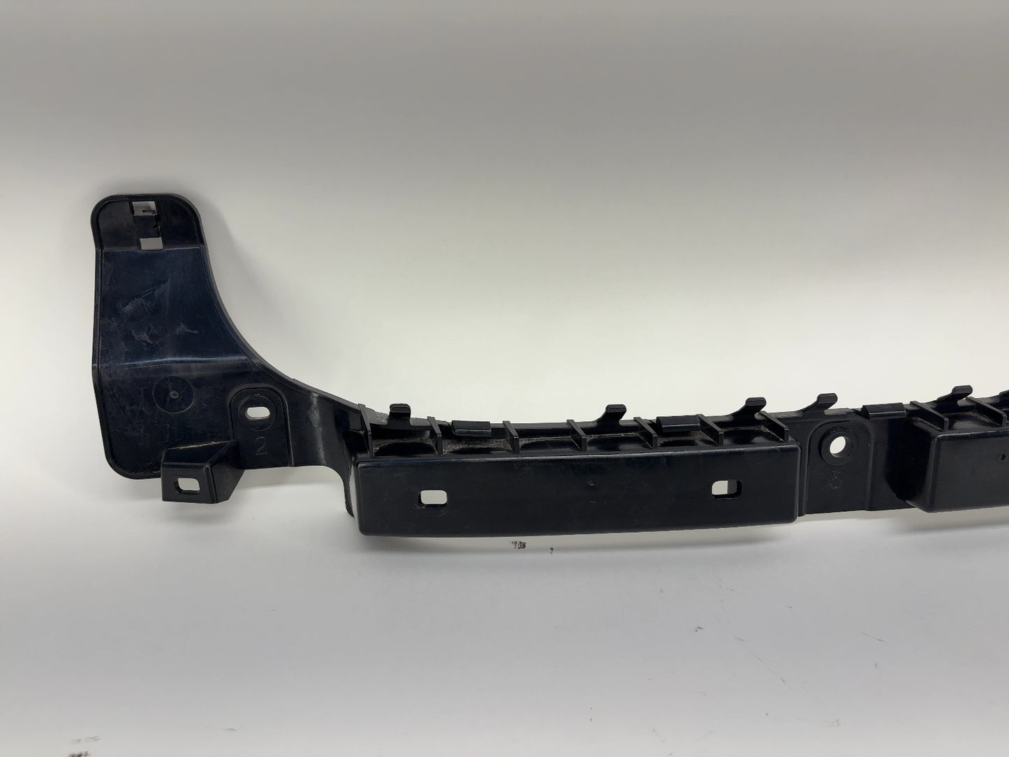 2024-2025 Tesla Model 3 Highland Rear Bumper Center Bracket 1757096-00-D