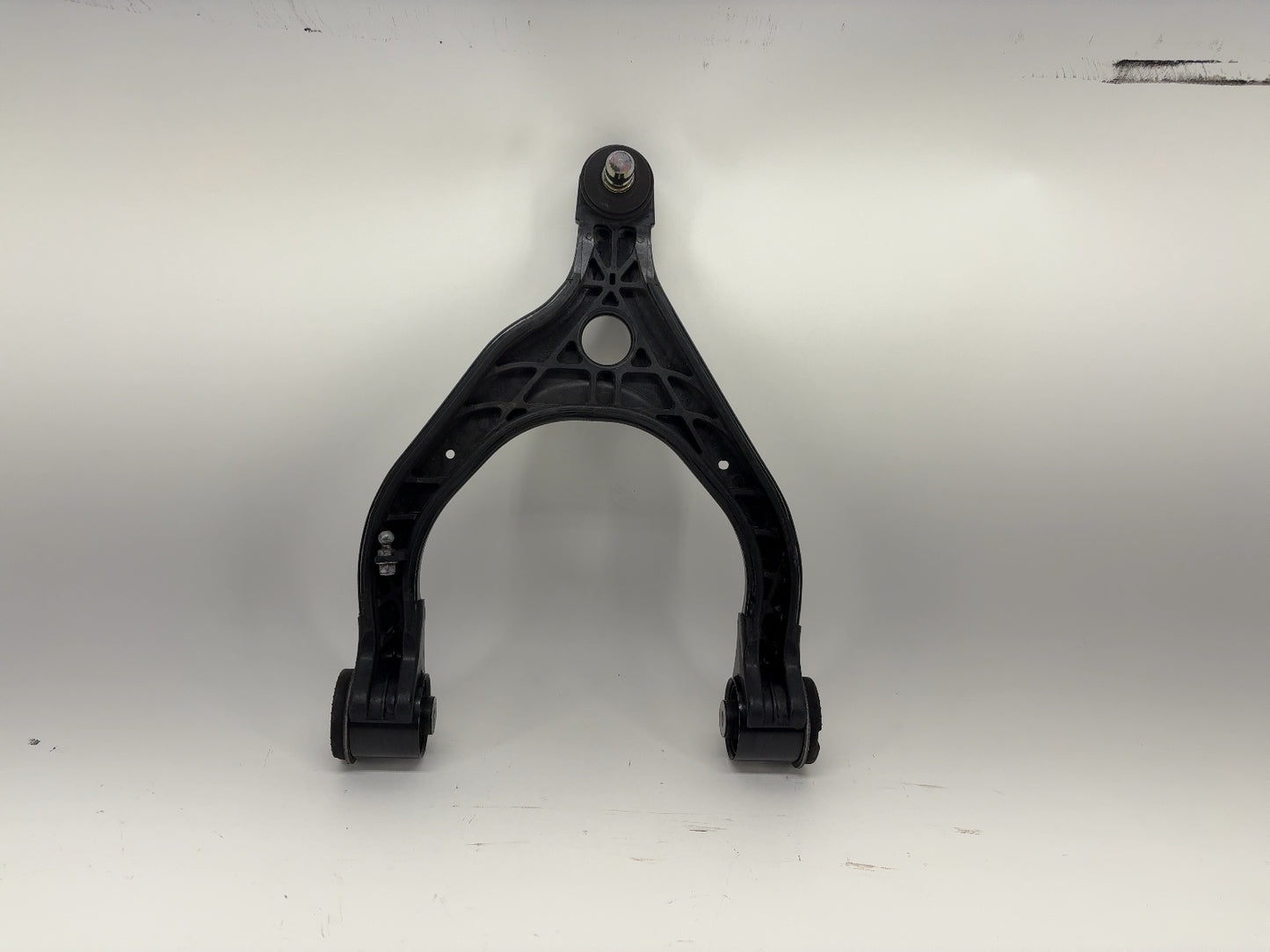 2018 Tesla Model X Front Right Upper Control Arm 1027327-00-F