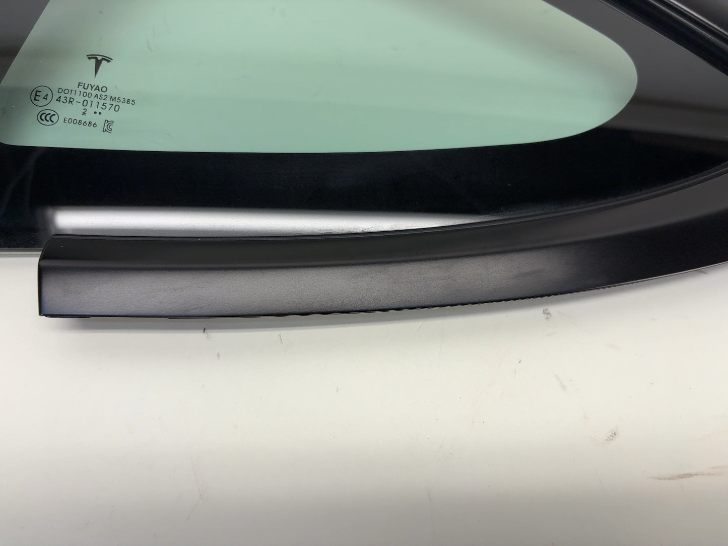 2023 Tesla Model 3 Left Quarter Glass 1514978-01-C