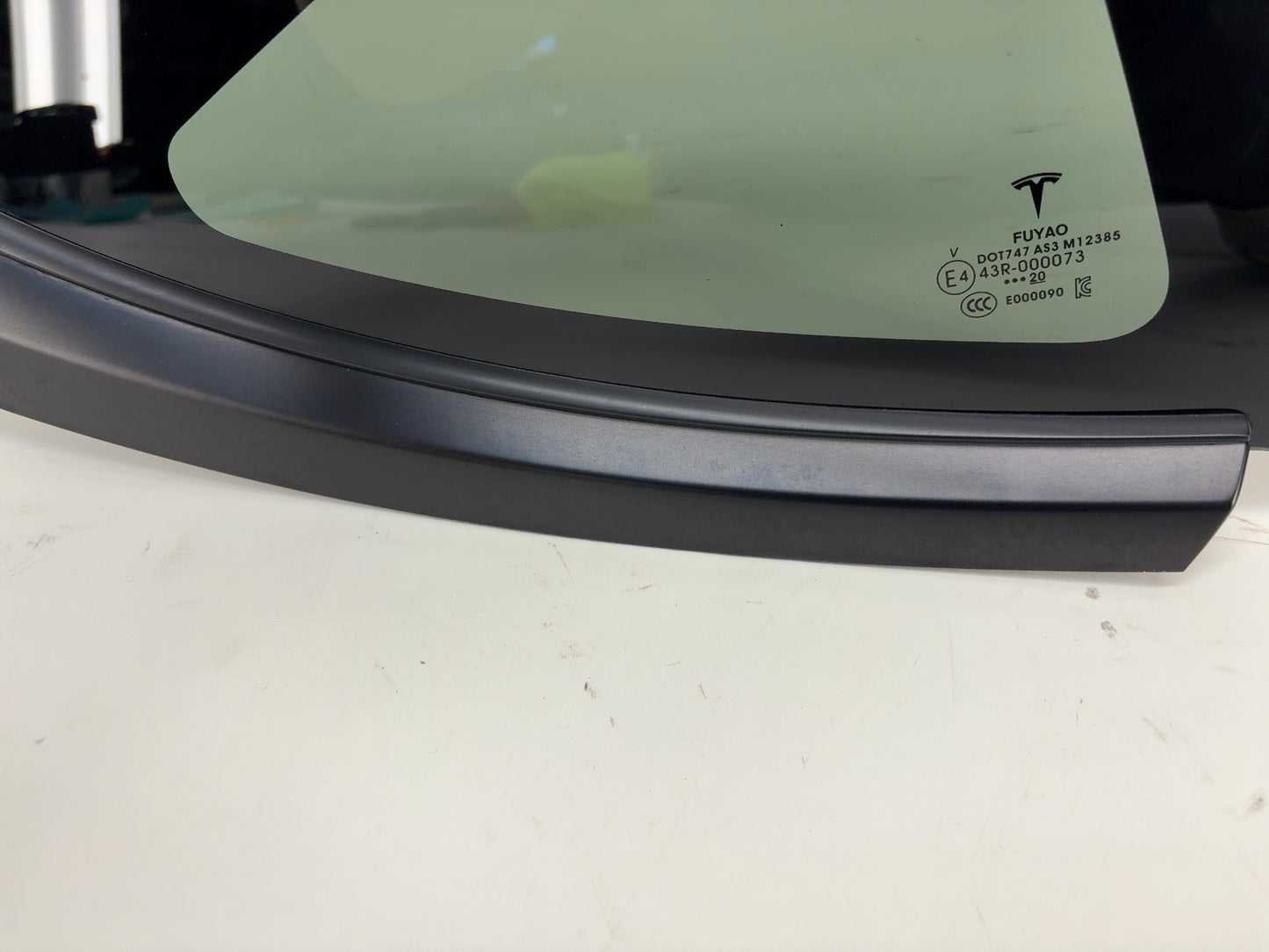2021 Tesla Model Y Right Quarter Glass 1495741-00-E