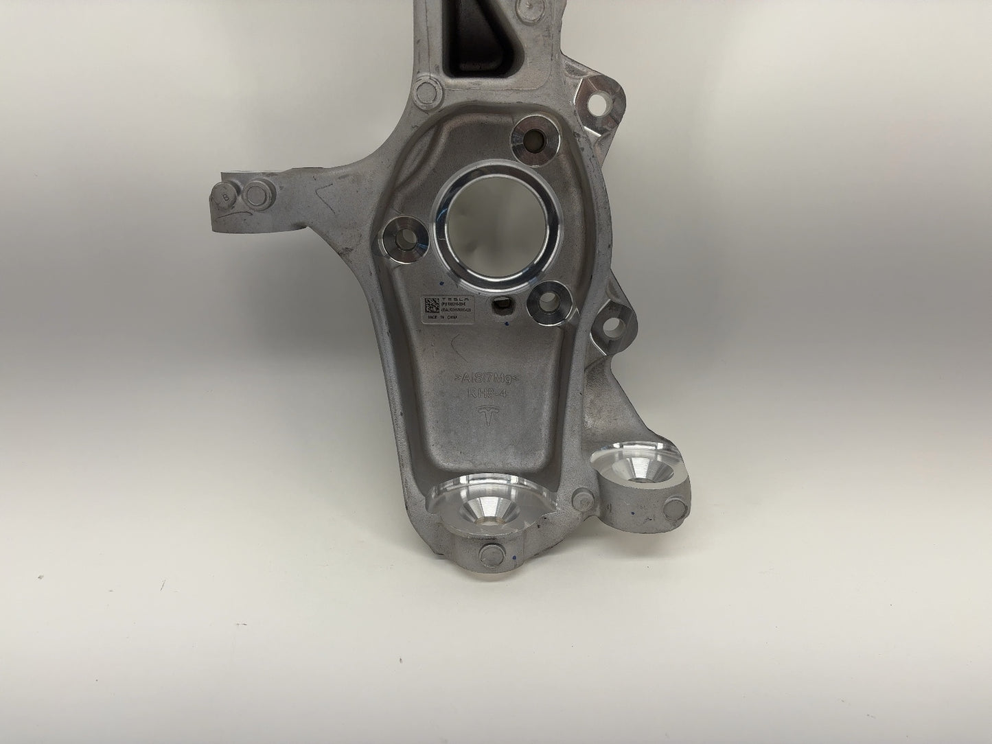 2022-2023 Tesla Model Y Front Right Knuckle 1188316-00-E