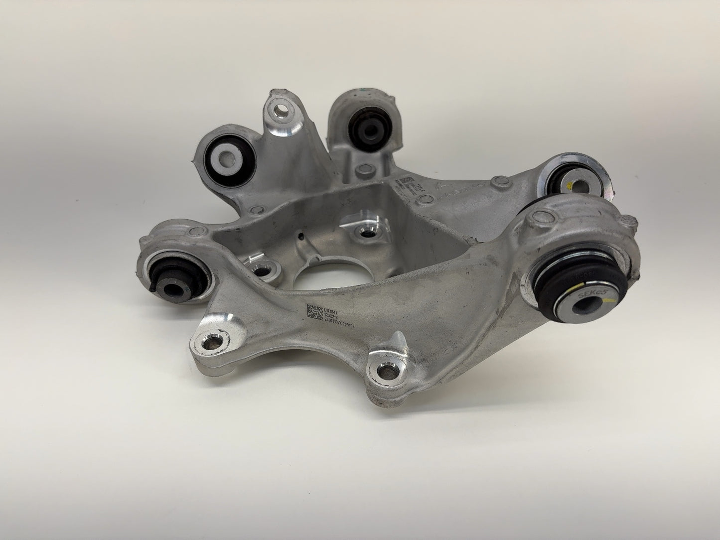 2024-2025 Tesla Model 3 Rear Left Knuckle 1344411-10-D
