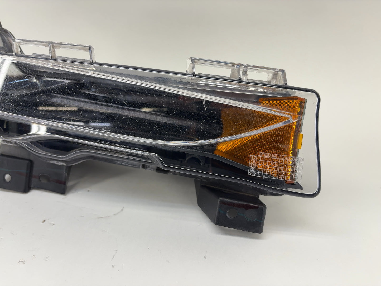 2021-2022 Tesla Model 3 Right Passenger Foglamp 1077392-00-F