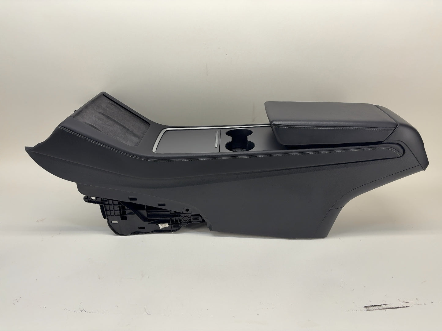2022-2023 Tesla Model 3 Center Console 2.0 1755503-70-C