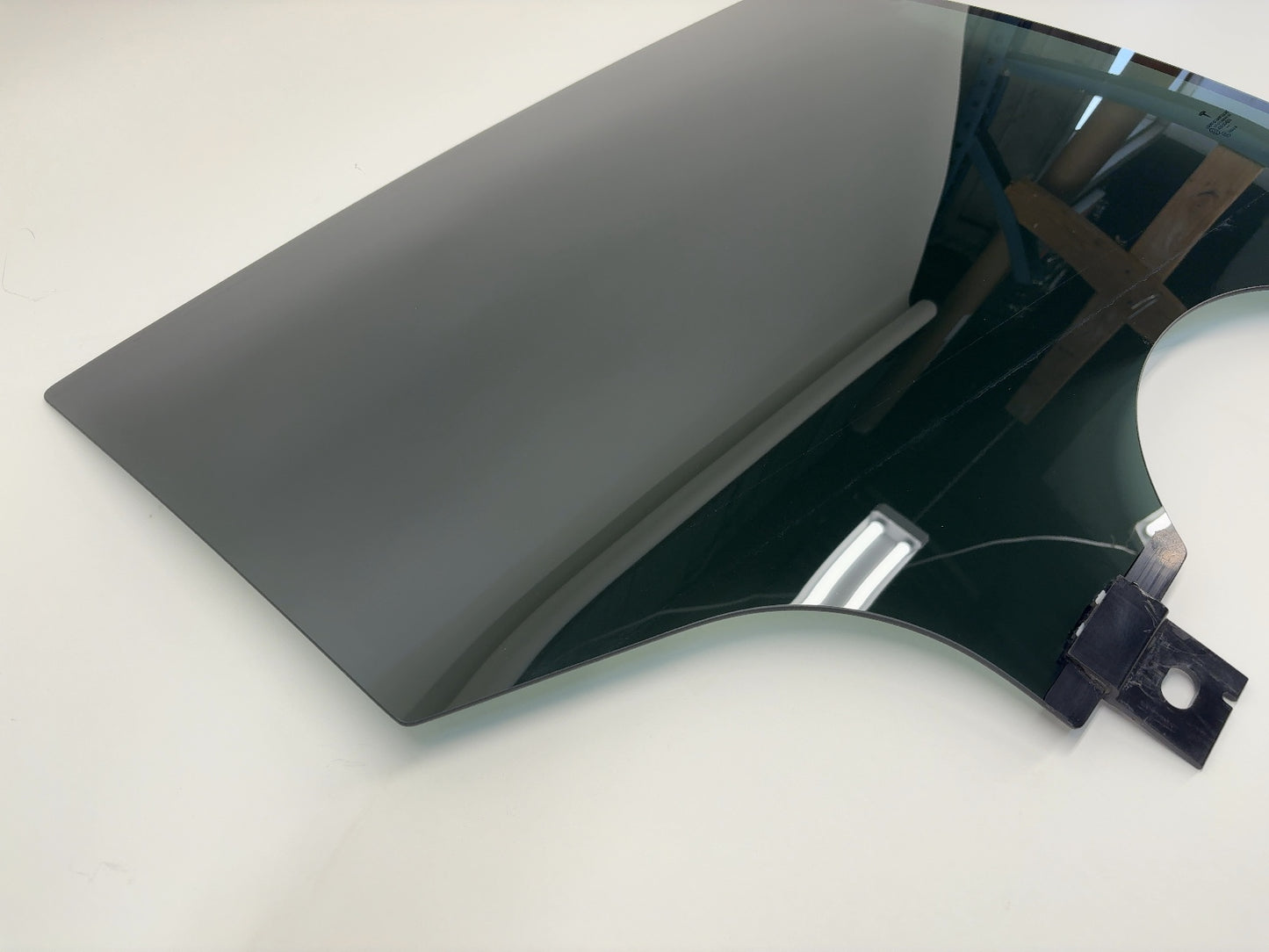 2018 Tesla Model X Rear Right Door Glass 1052716-00-G