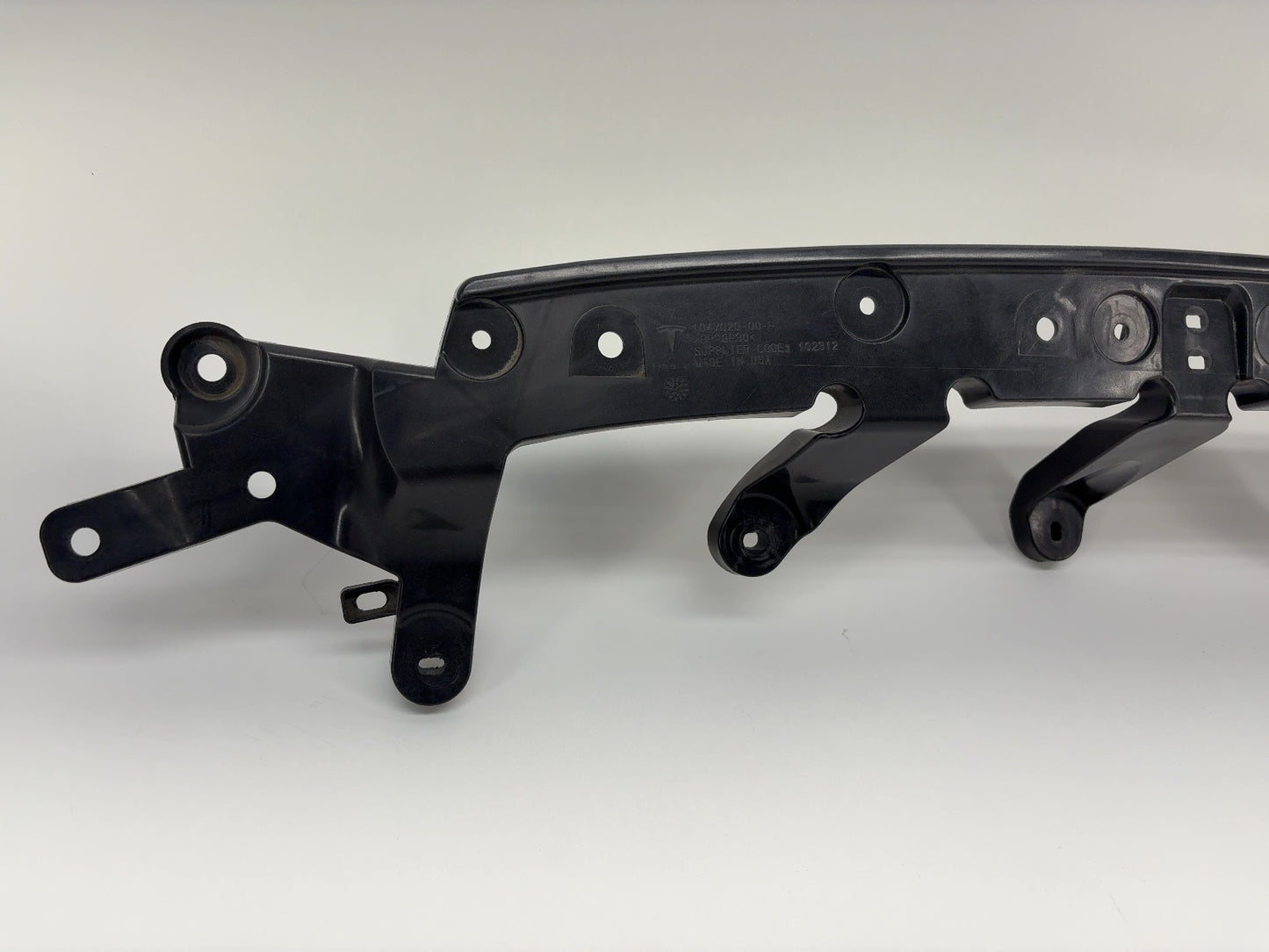 2018 Tesla Model X Front Upper Grill Carrier 1047020-00-F