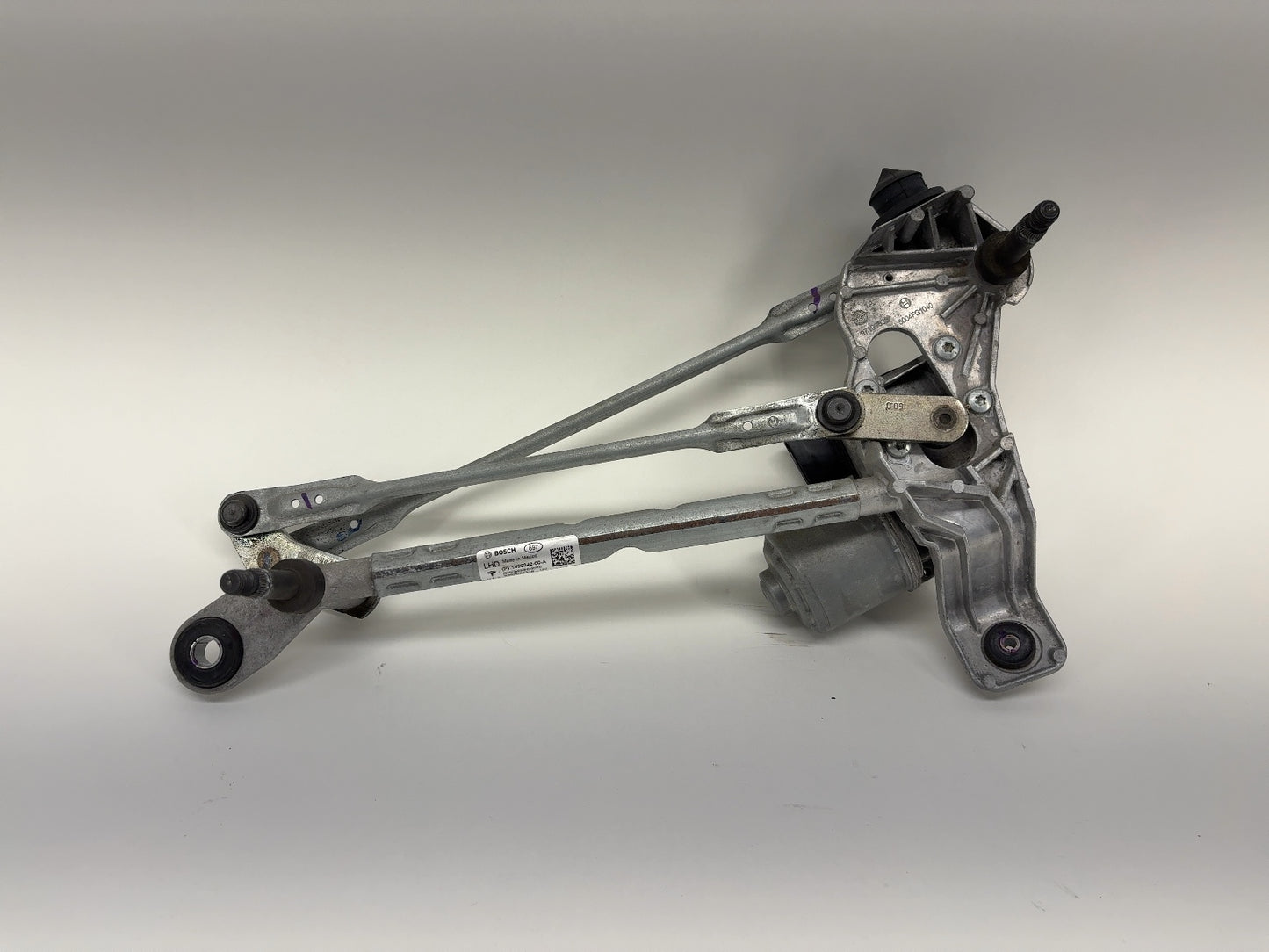 2021 Tesla Model Y Wiper Motor Assembly 1490242-00-A