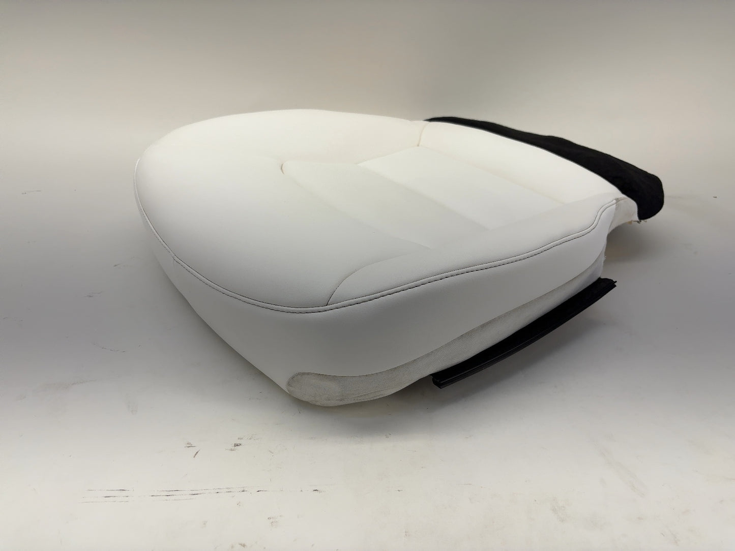 2022 Tesla Model Y Front Right Passenger Seat Lower Cushion Black 1452871-02-B