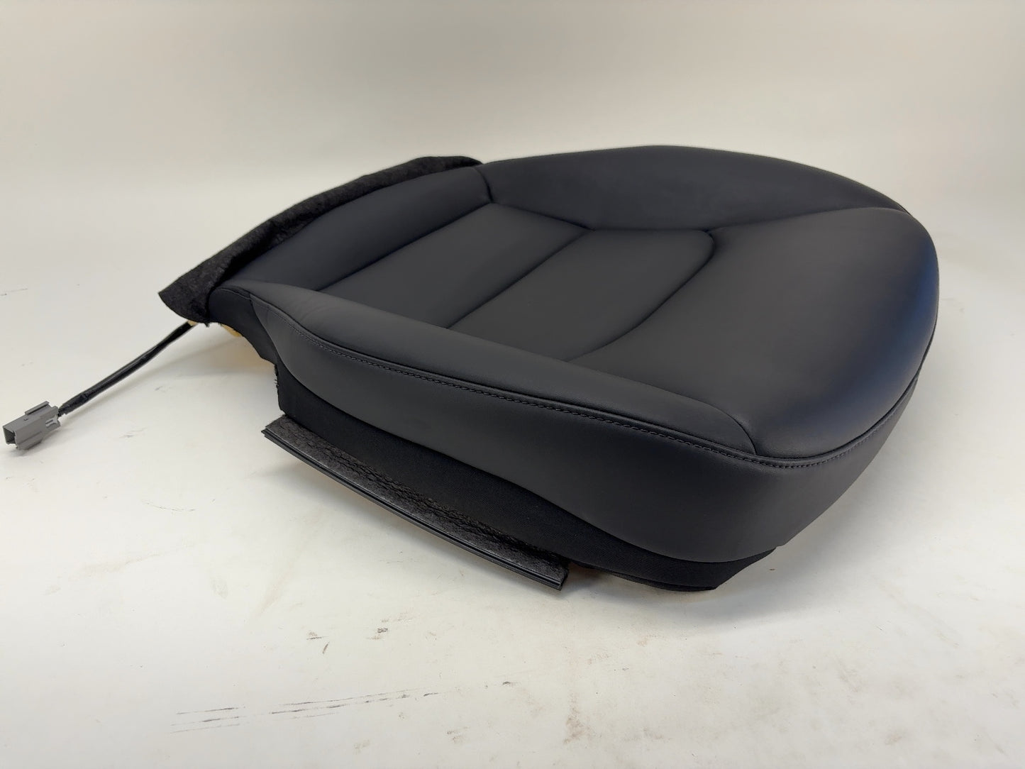 2021-2022 Tesla Model Y Front Right Passenger Seat Lower Cushion Black 1452936-01-D