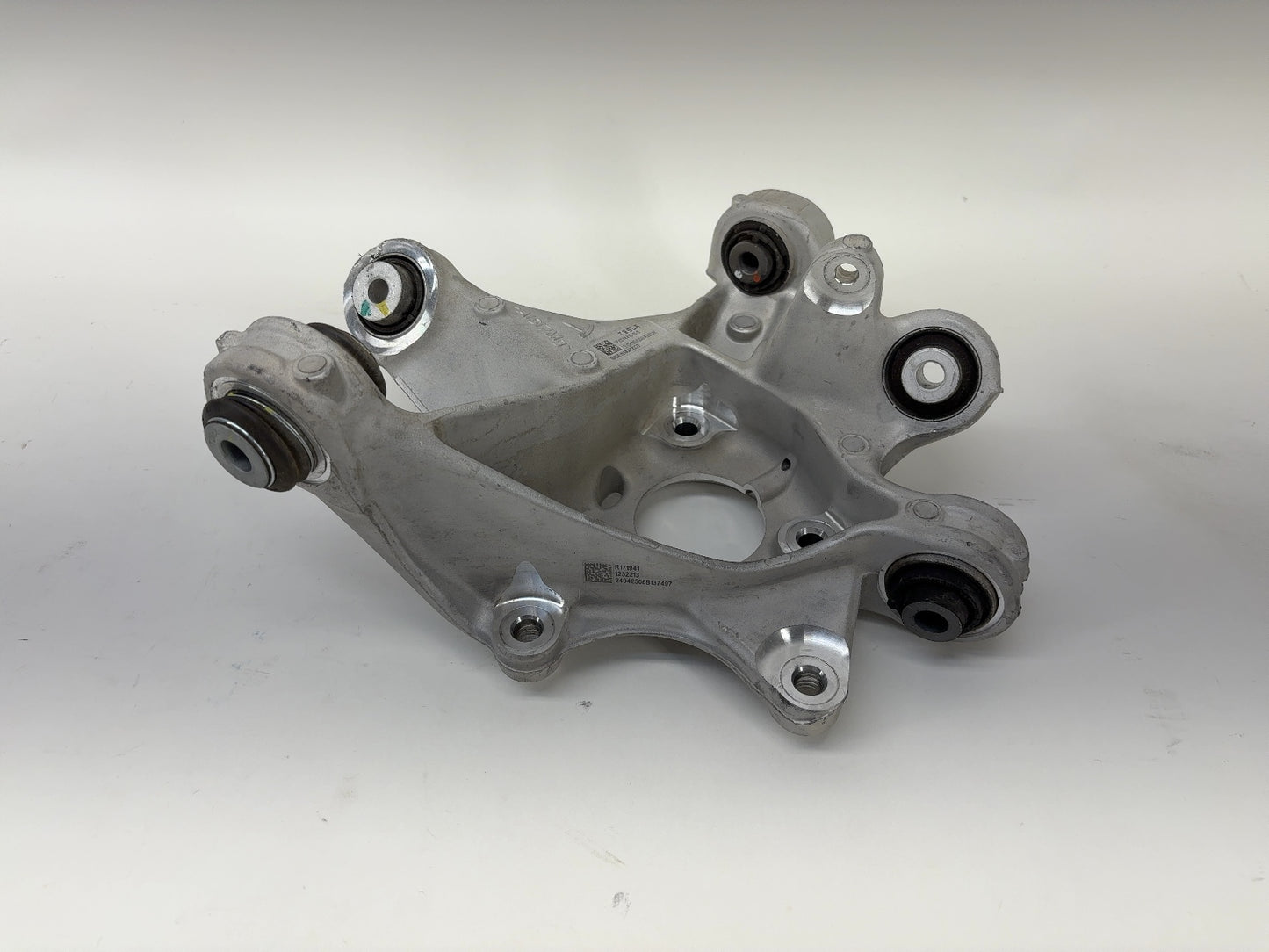 2025 Tesla Model 3 Highland Rear Right Knuckle 1344416-10-D