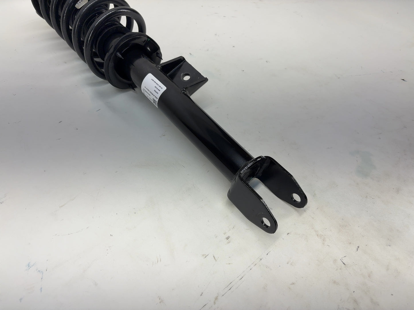 2025 Tesla Model Y Front Left Strut Absorber 1188364-00-H