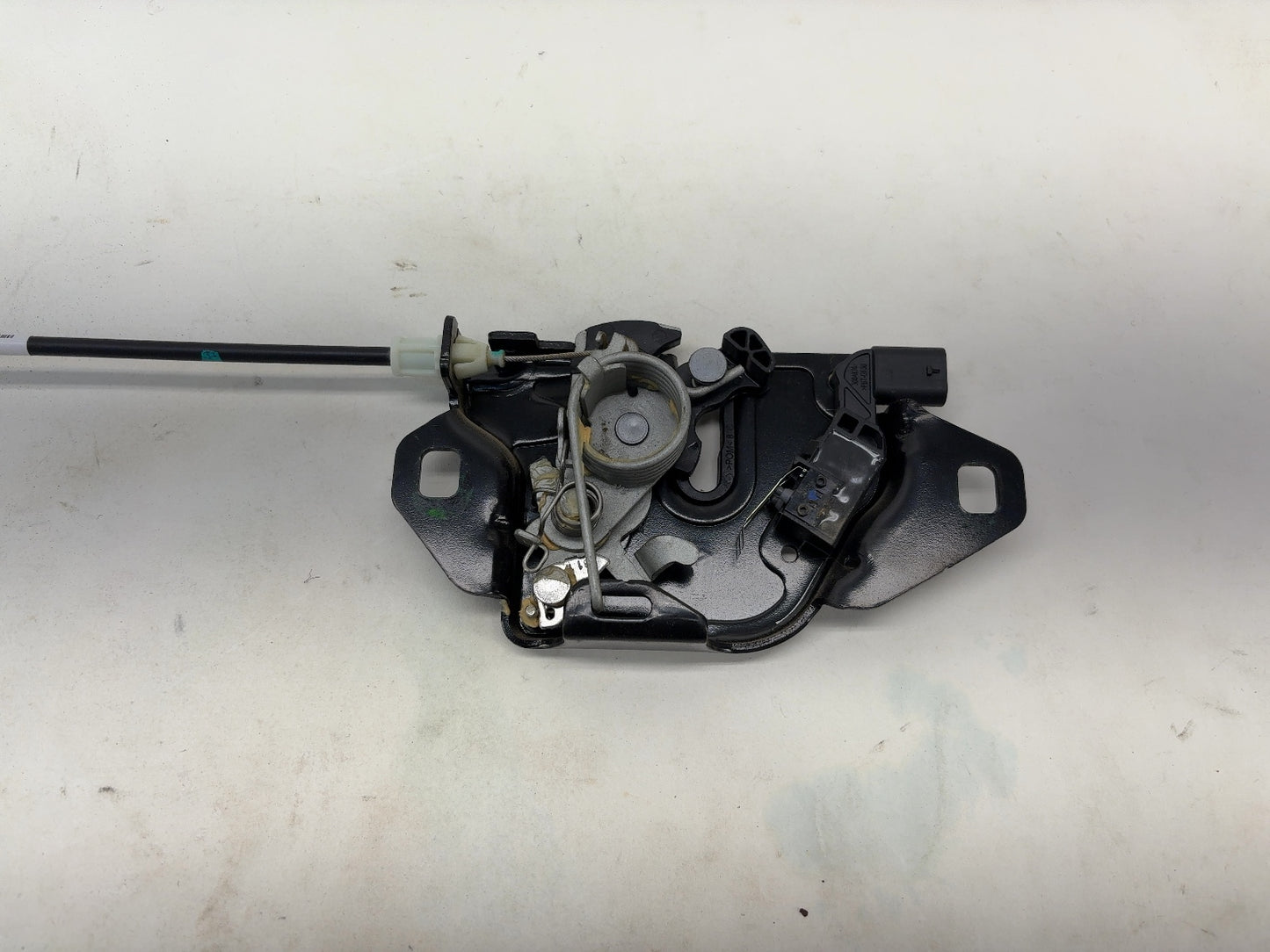 2025 Tesla Model Y Hood Latch With Actuator 1500397-99-G