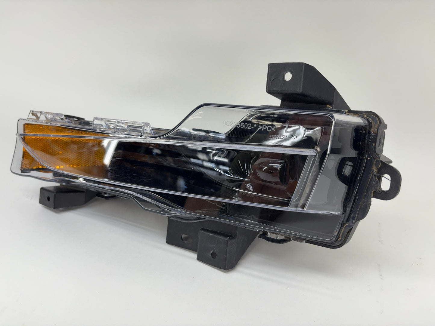 2025 Tesla Model Y Front Lamp Fascia Left 1507926-00-D