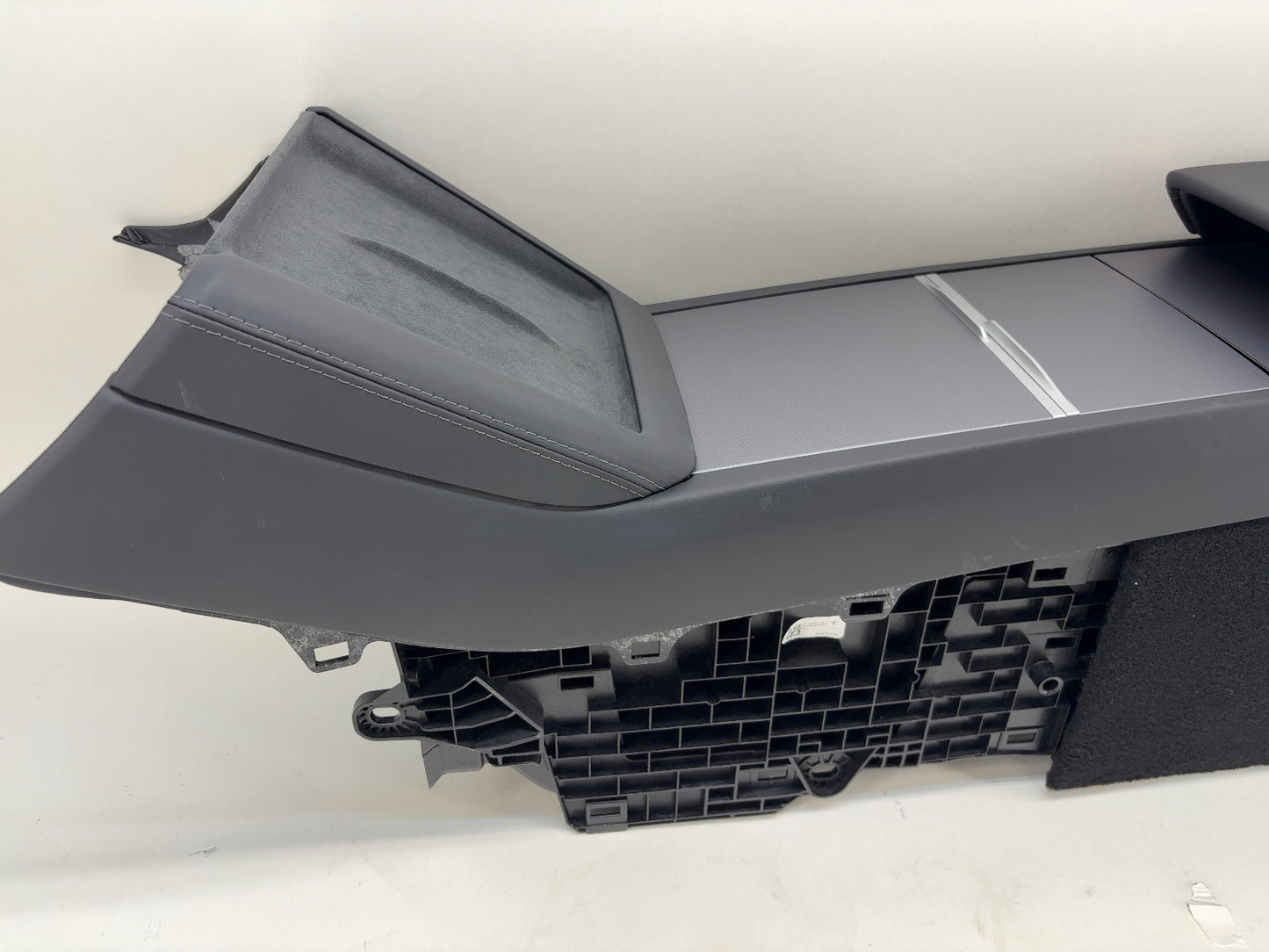 2025 Tesla Model 3 Highland Center Console 1714377-24-L