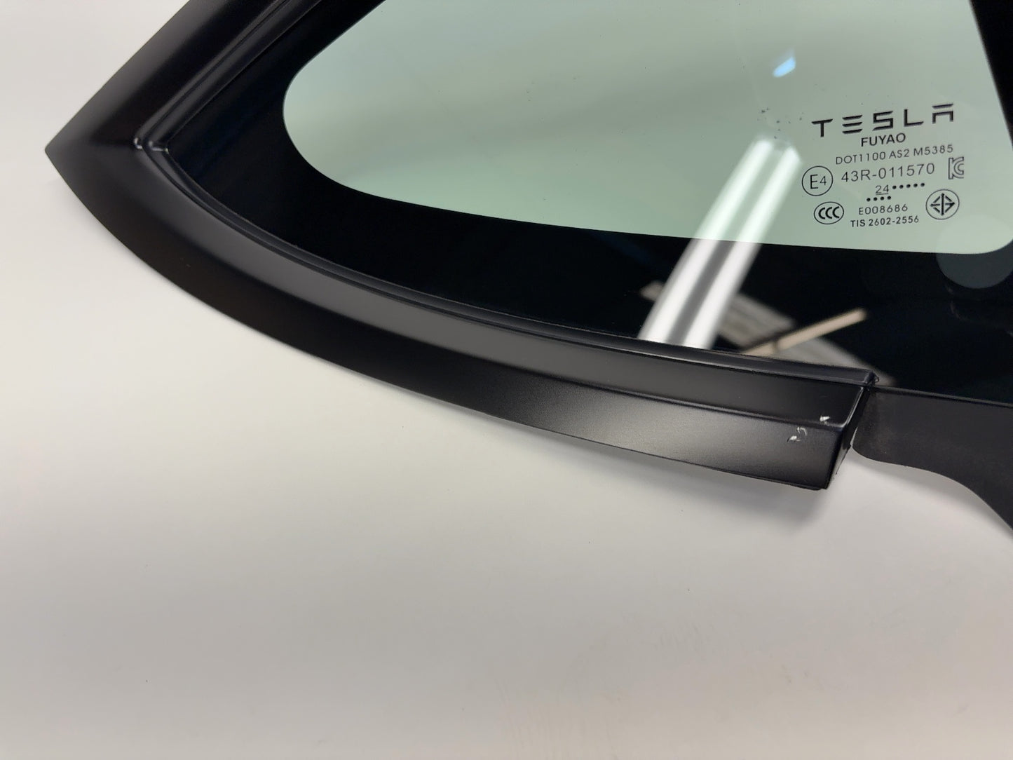 2025 Tesla Model 3 Highland Rear Quarter Glass Right Black 1915484-20-C