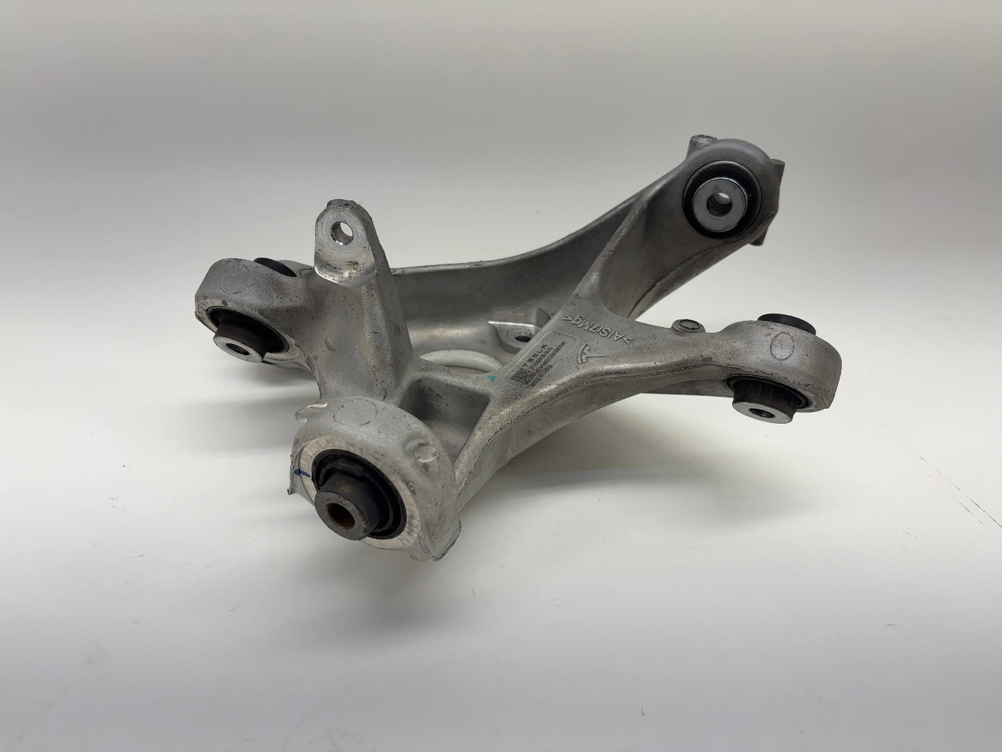 2022 Tesla Model 3 Rear Knuckle Right 1044416-00-G
