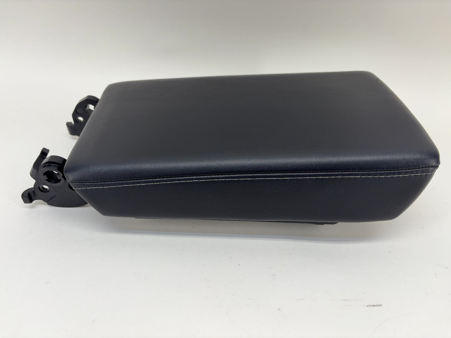 2020-2023 Tesla Model 3 Console Armrest Pad 1582886-00-B