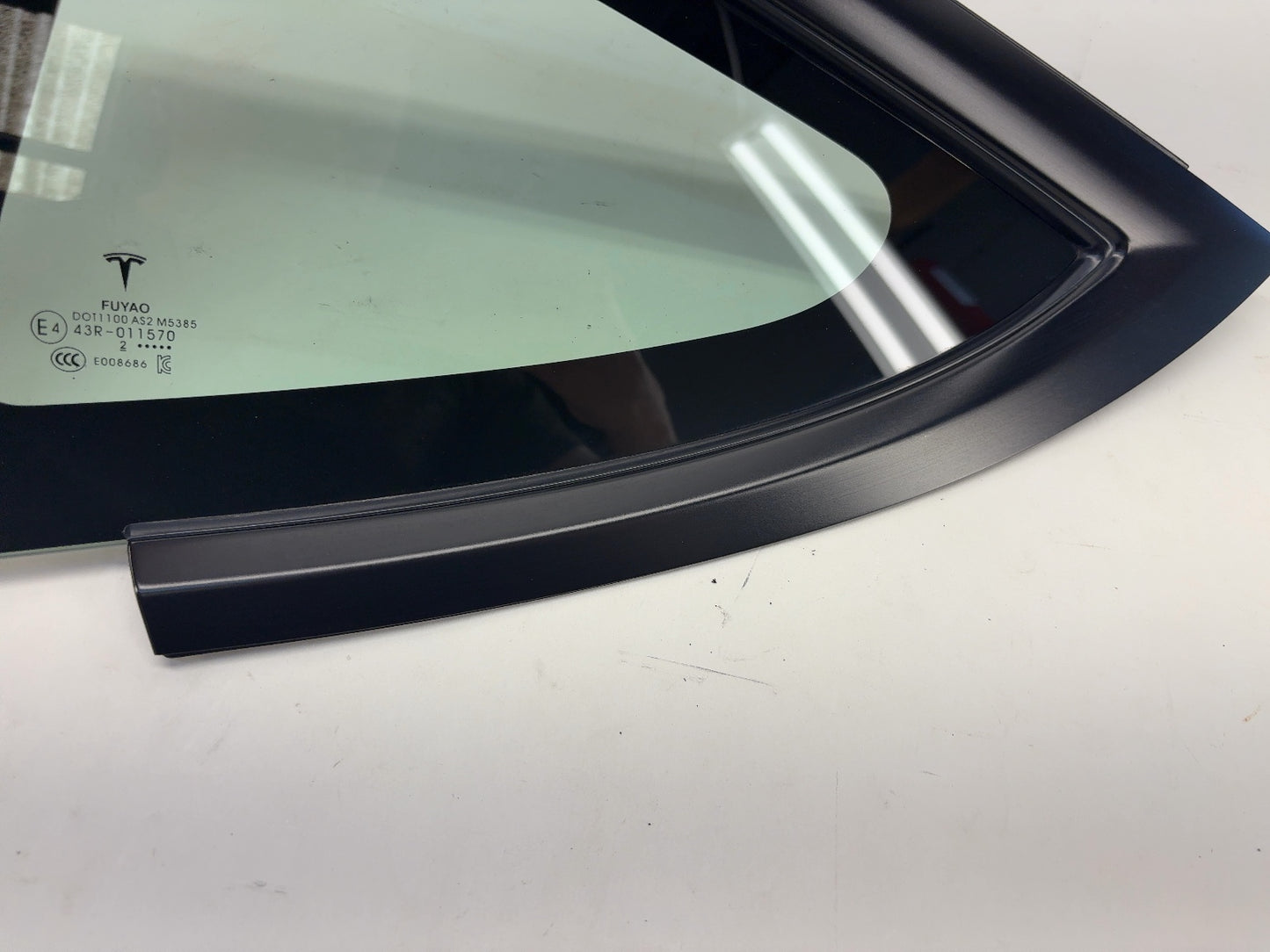 2021-2023 Tesla Model 3 Left Quarter Glass 1514978-01-C