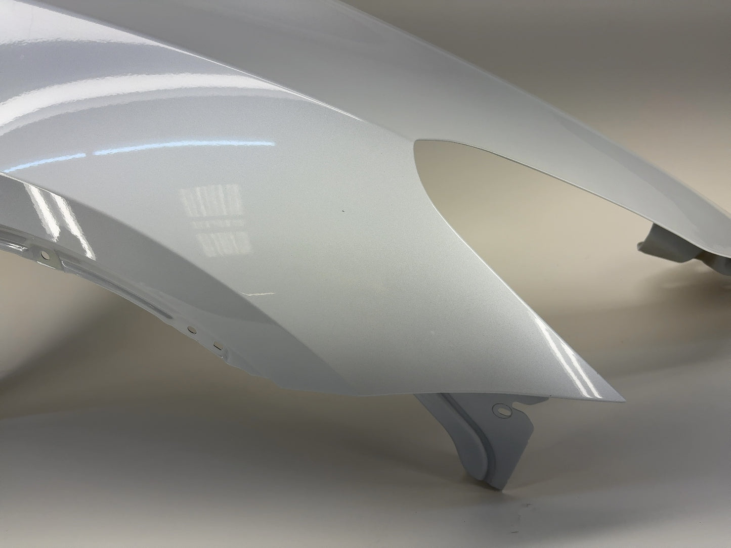 2020-2024 Tesla Model Y Right Fender 1493452-E0-B
