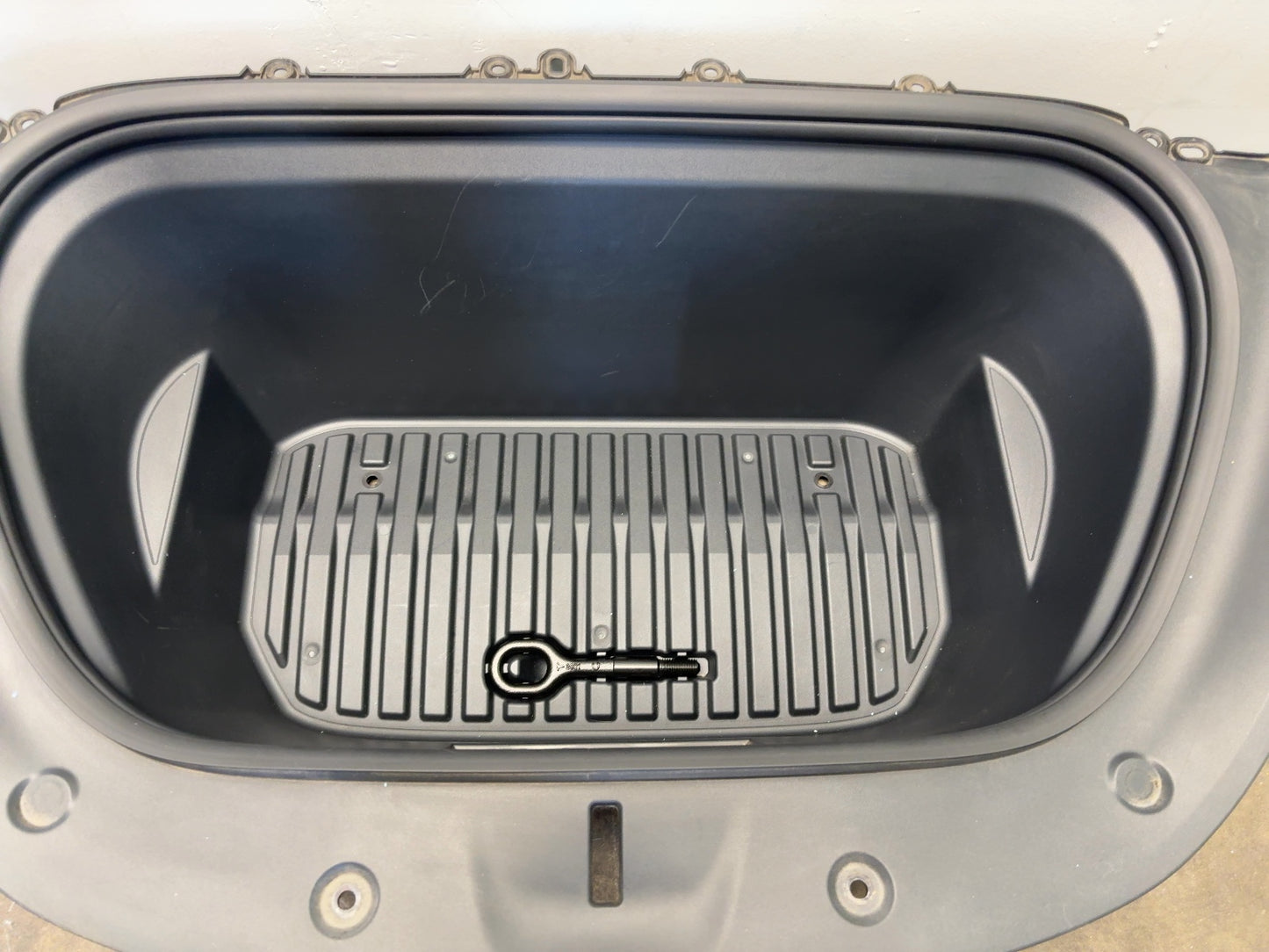 2021 Tesla Model Y Frunk Tub Storage 1492606-00-C