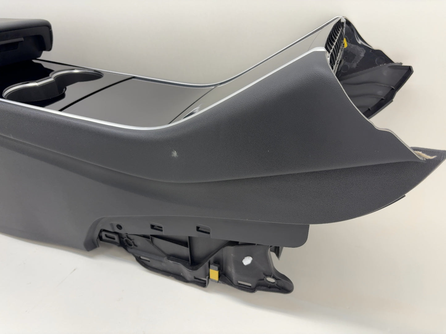 2021 Tesla Model Y Center Console 1516036-00-B