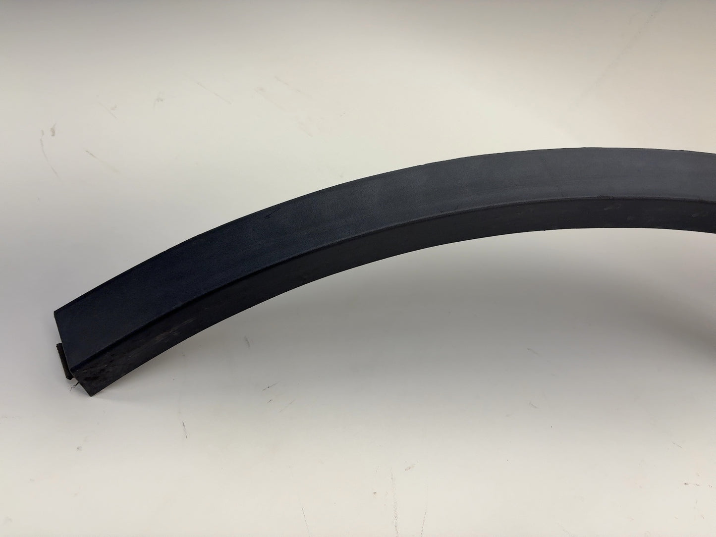 2021 Tesla Model Y Front Right Wheel Arch Molding 1494186-00-B