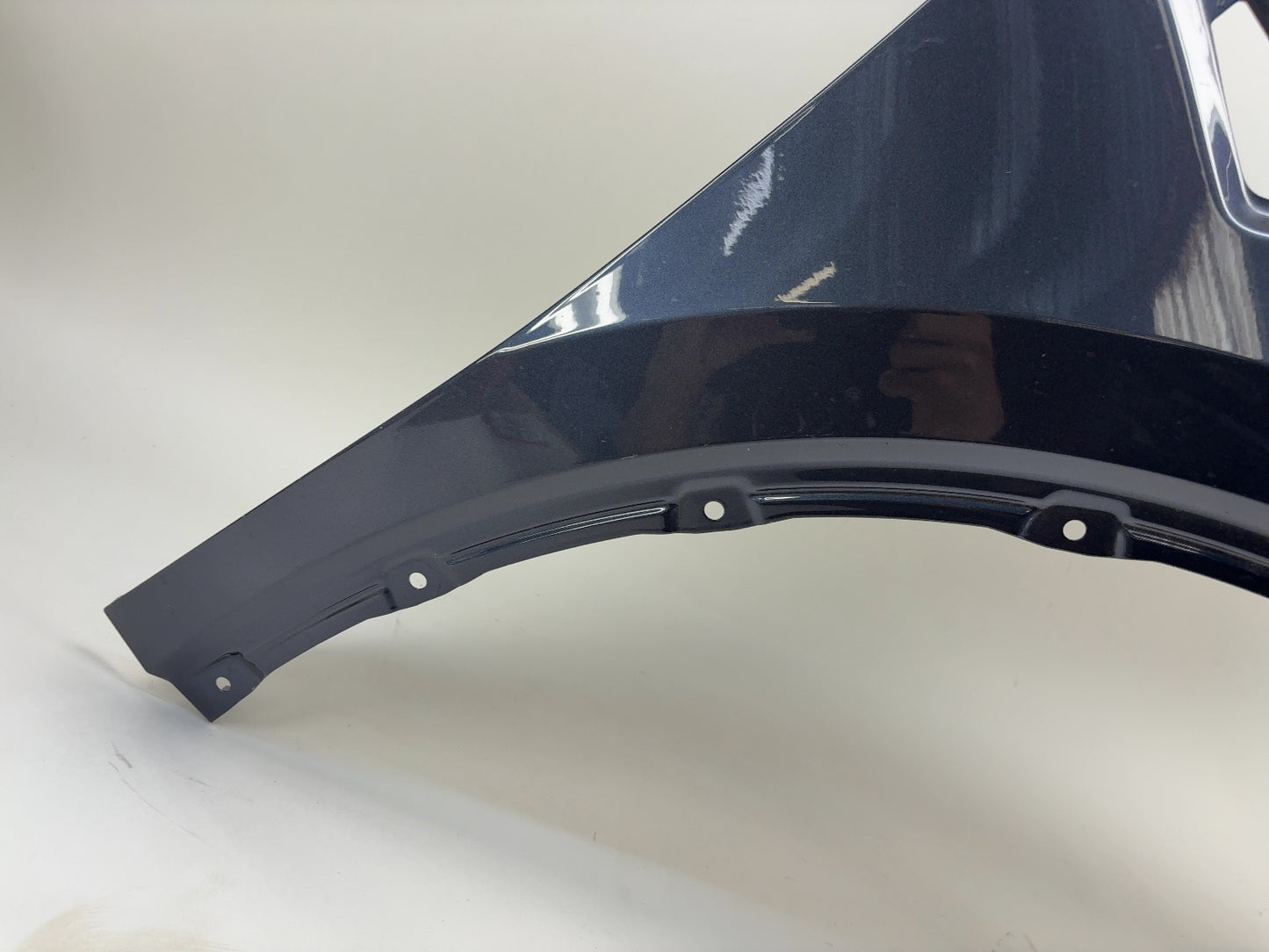 2020-2024 Tesla Model Y Right Fender 1493452-E0-B
