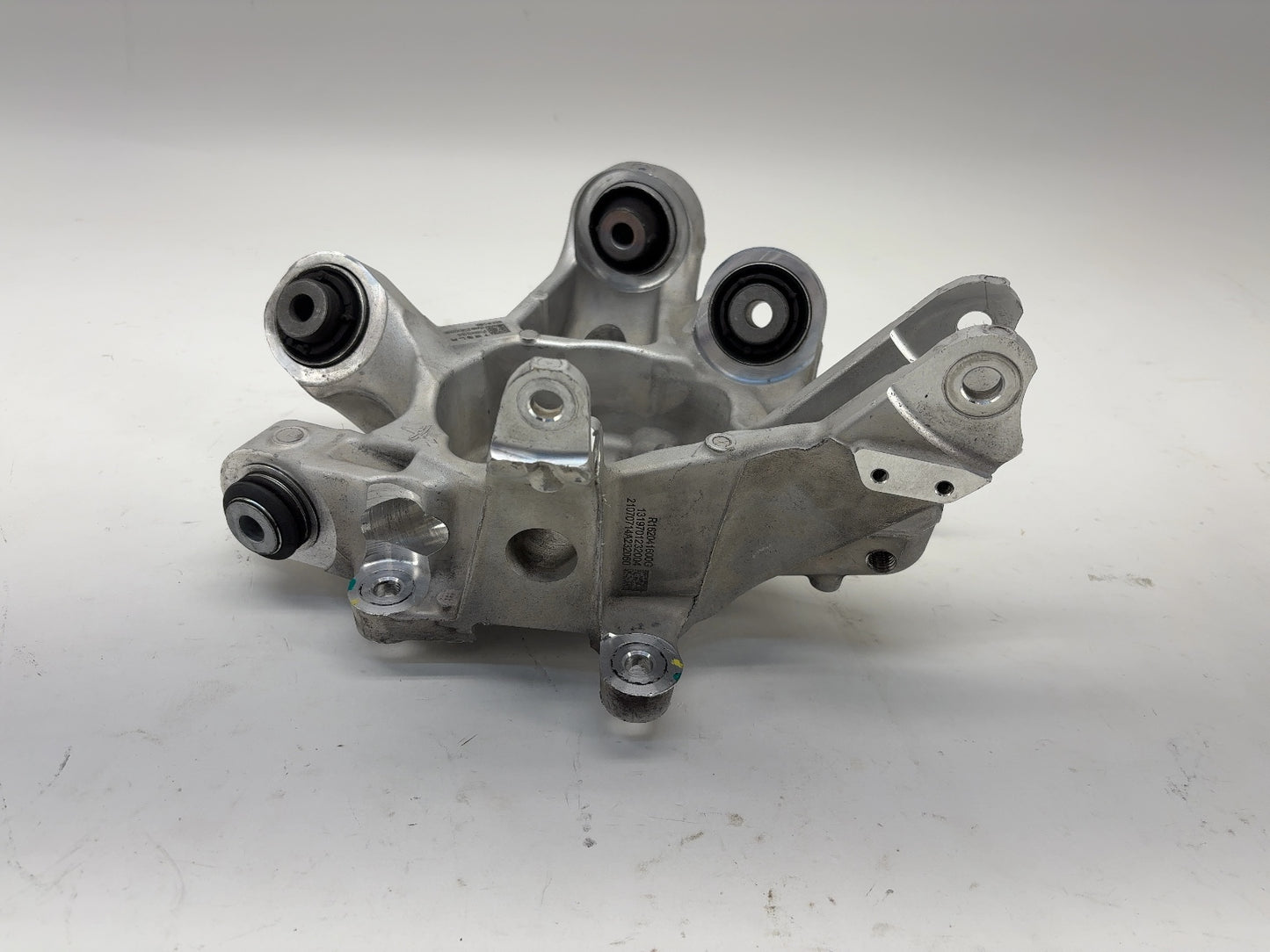 2021 Tesla Model X Rear Right Knuckle 1620416-00-G